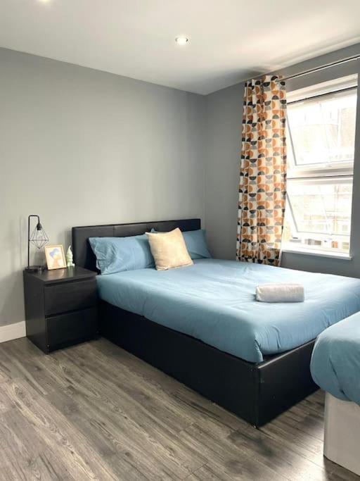 Bright Flat Near To Tower Bridge * Londen