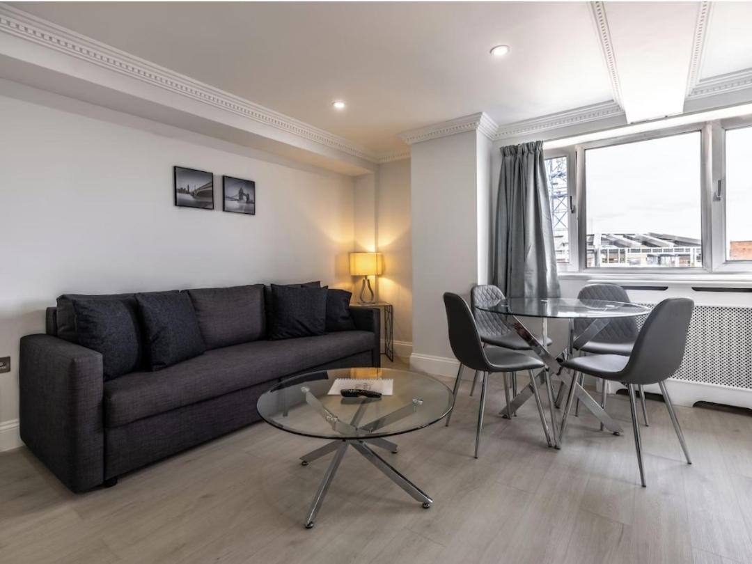 2 Bedroom Canning Town Newham Excel With Free Parking Apartment *