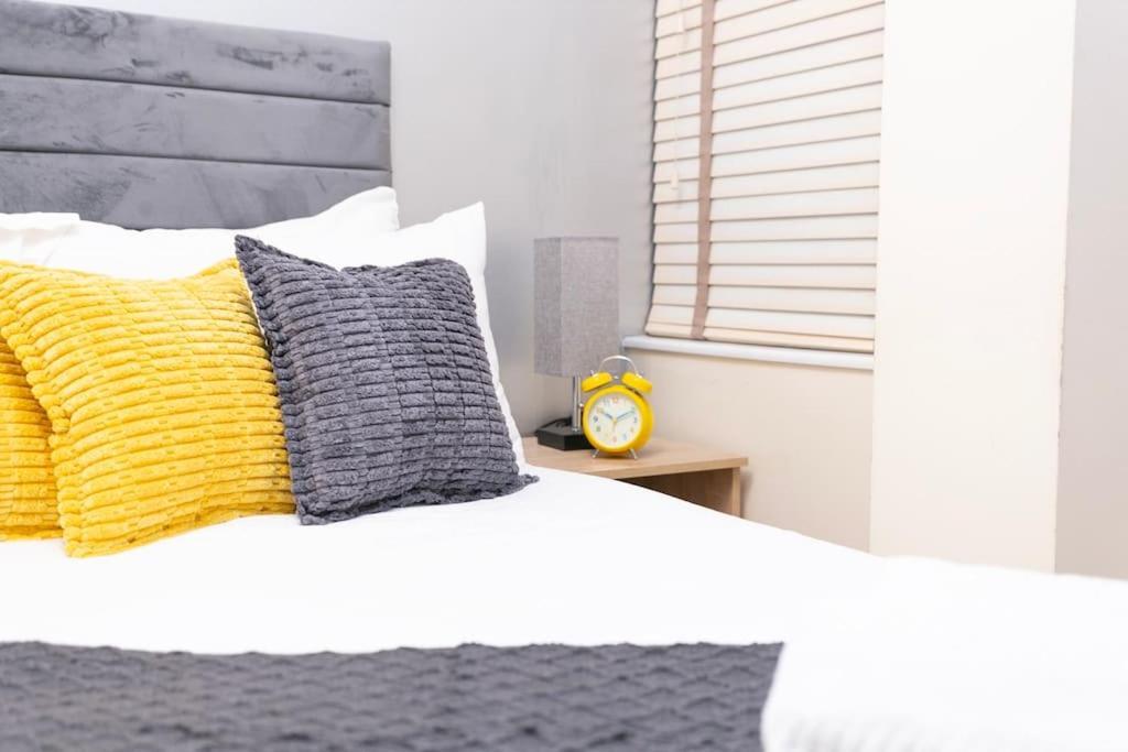 Roomy Bliss - Your Away Apartment