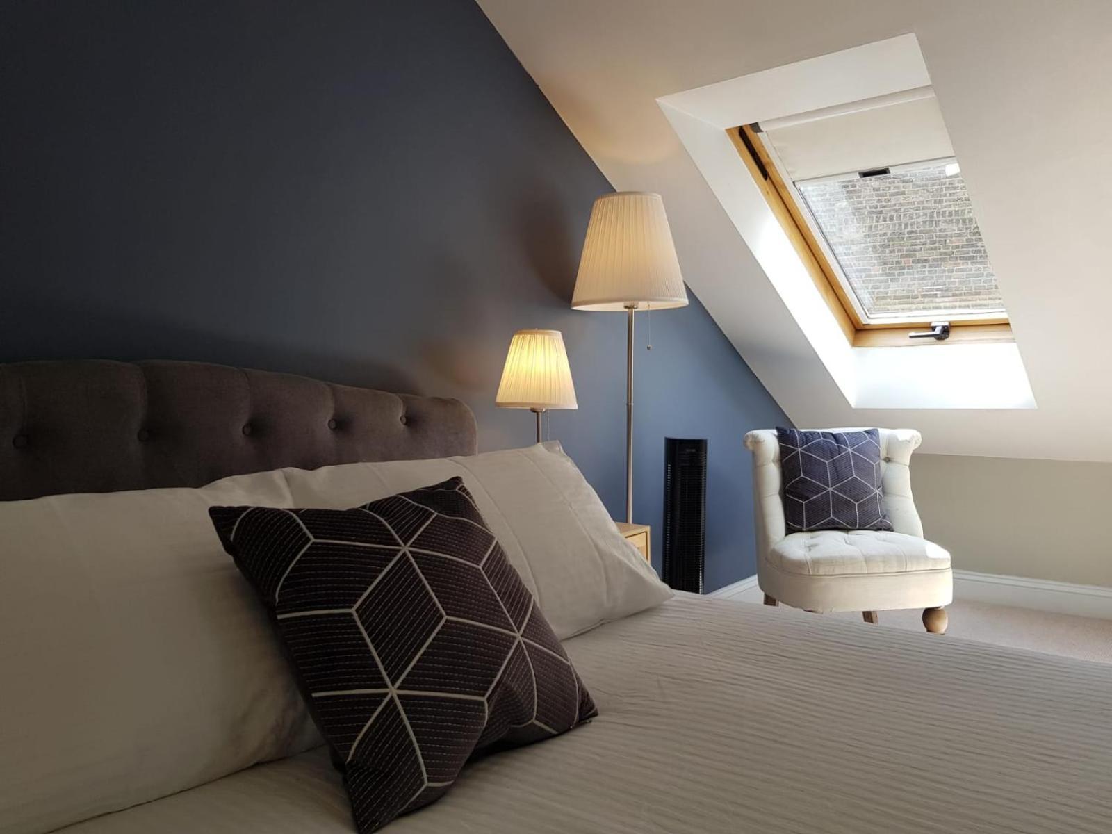 5 Bed House - Fancy - Sleep Up To 12 - Holiday home