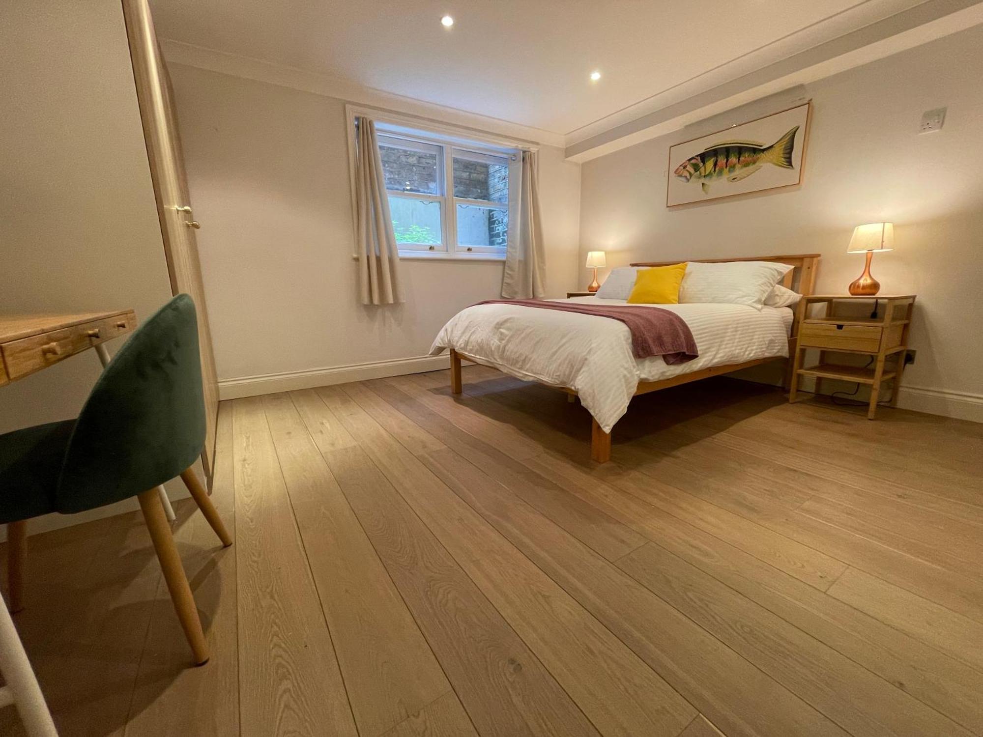 Holiday home 5 Bed House - Fancy - Sleep Up To 12 - London