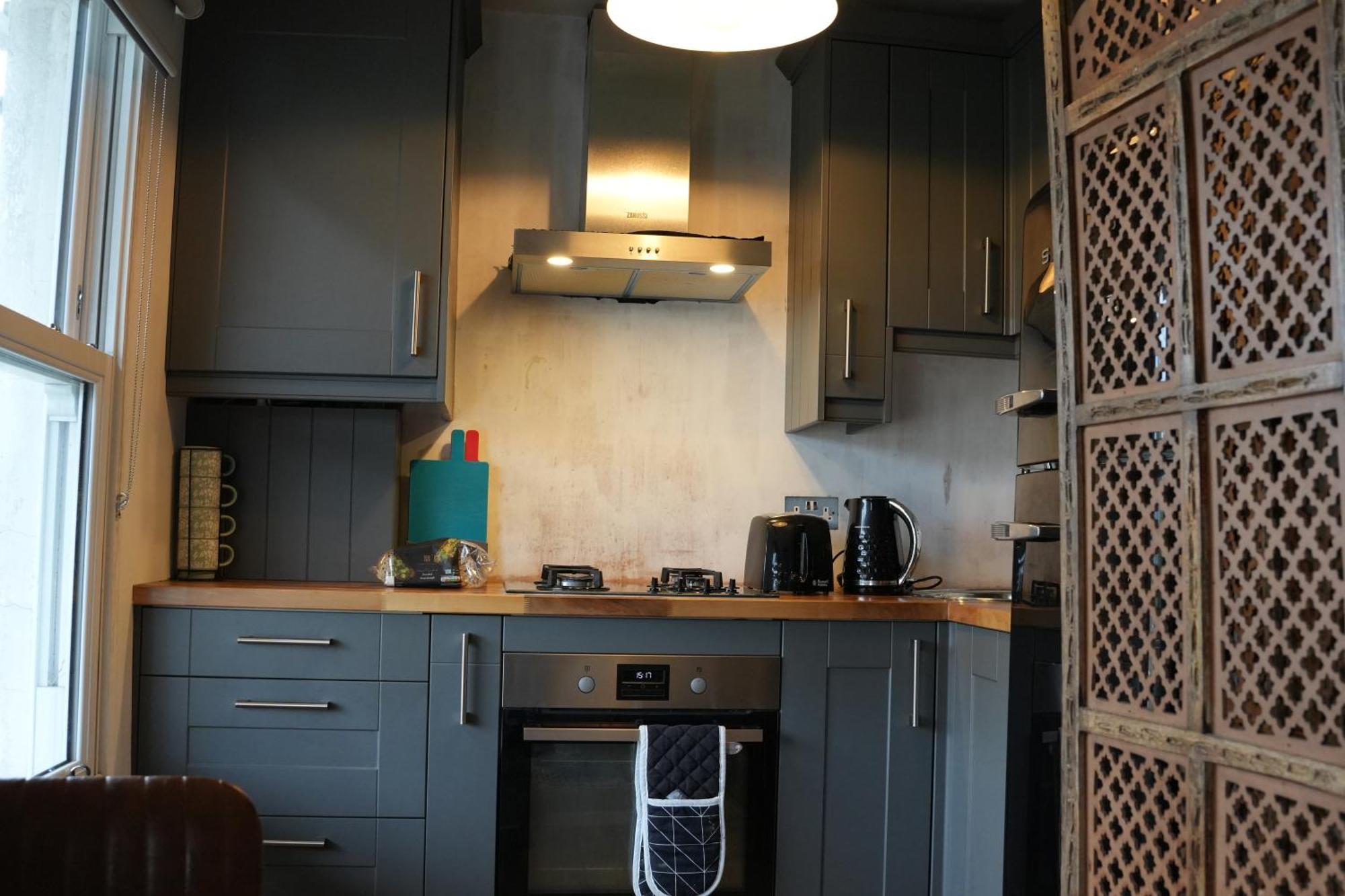 Apartment Stylish-brockley-entire Place