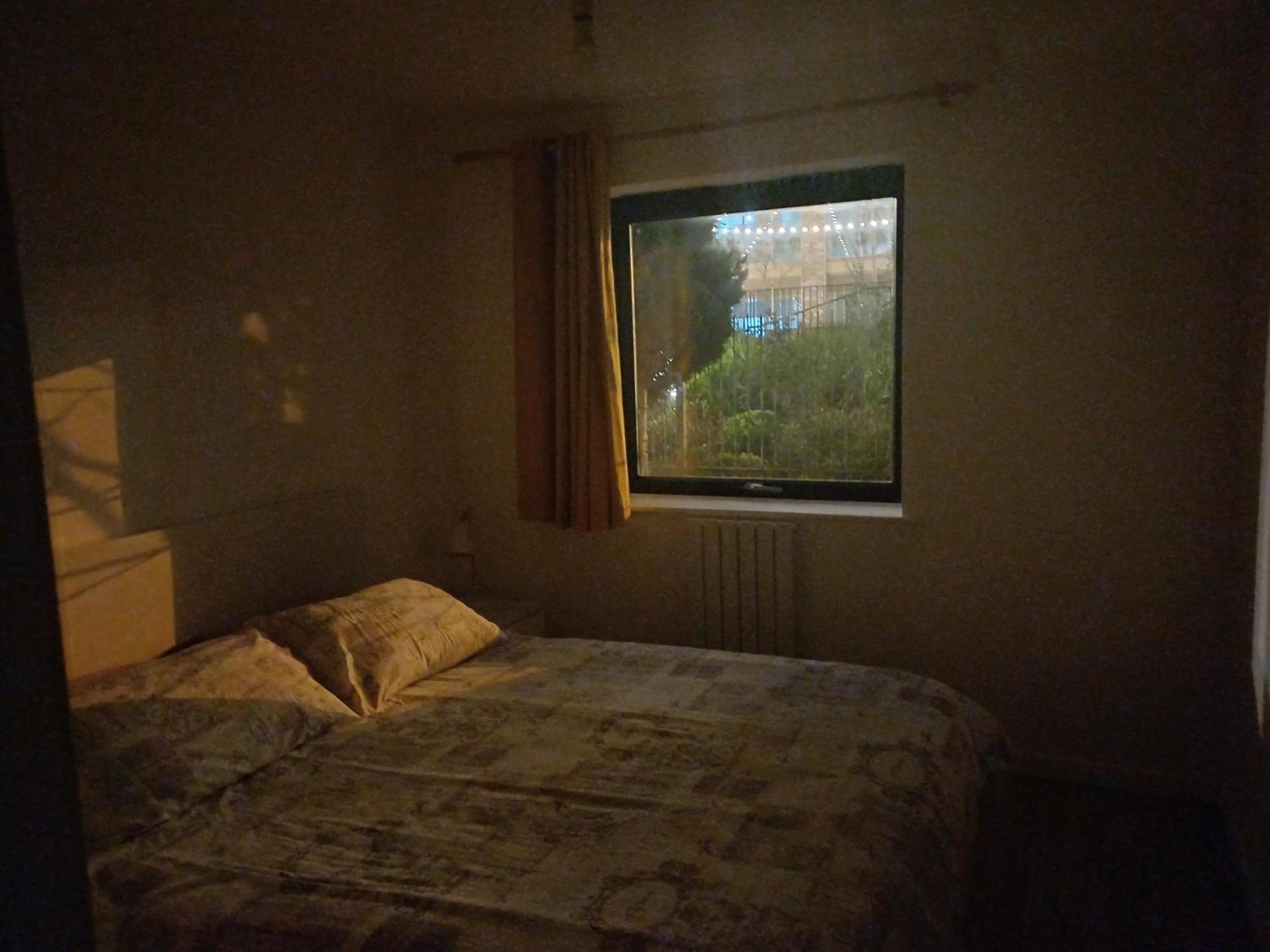 With Its Own Bathroom Homestay *