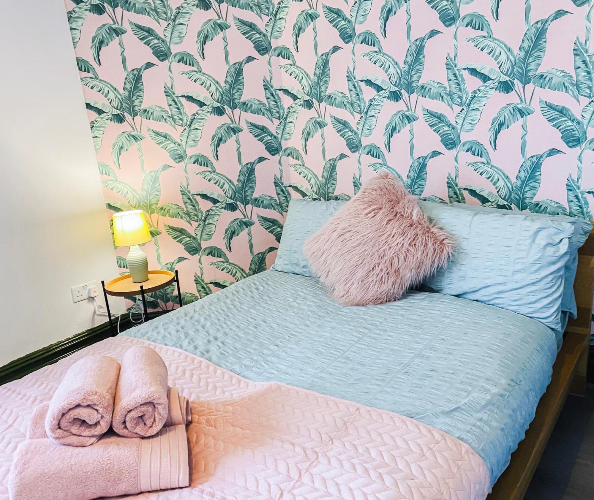 2 Bedroom Flat With Indoor Fireplace In Shepherds Bush, Near White Apartamento Londres