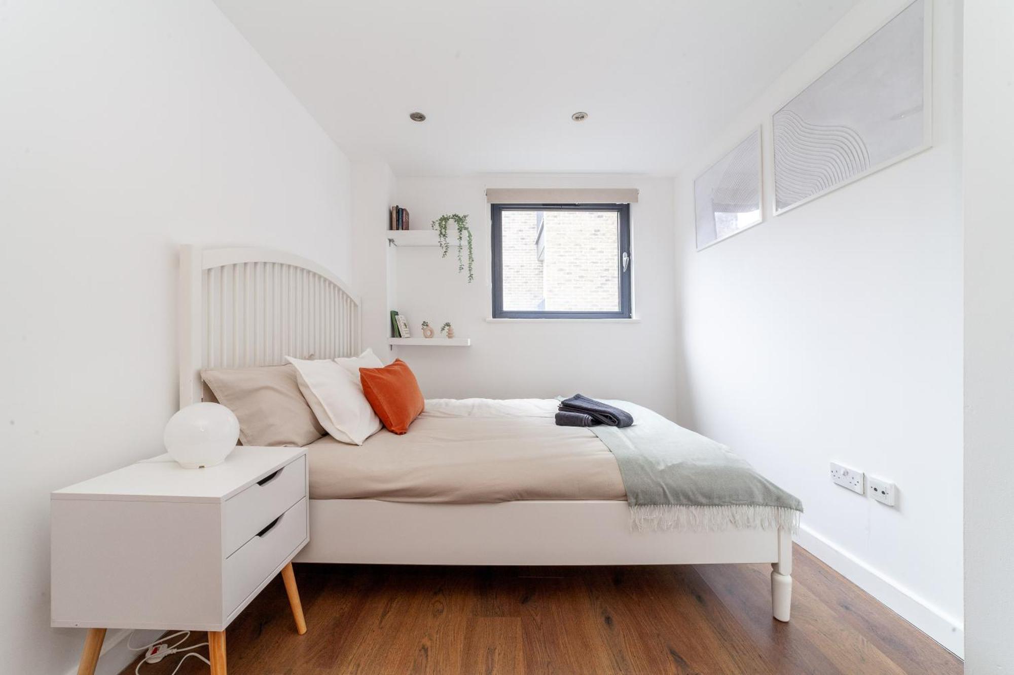 Modern 3 Bed & 3 Bathrooms Flat, Hackney Downs * Londen