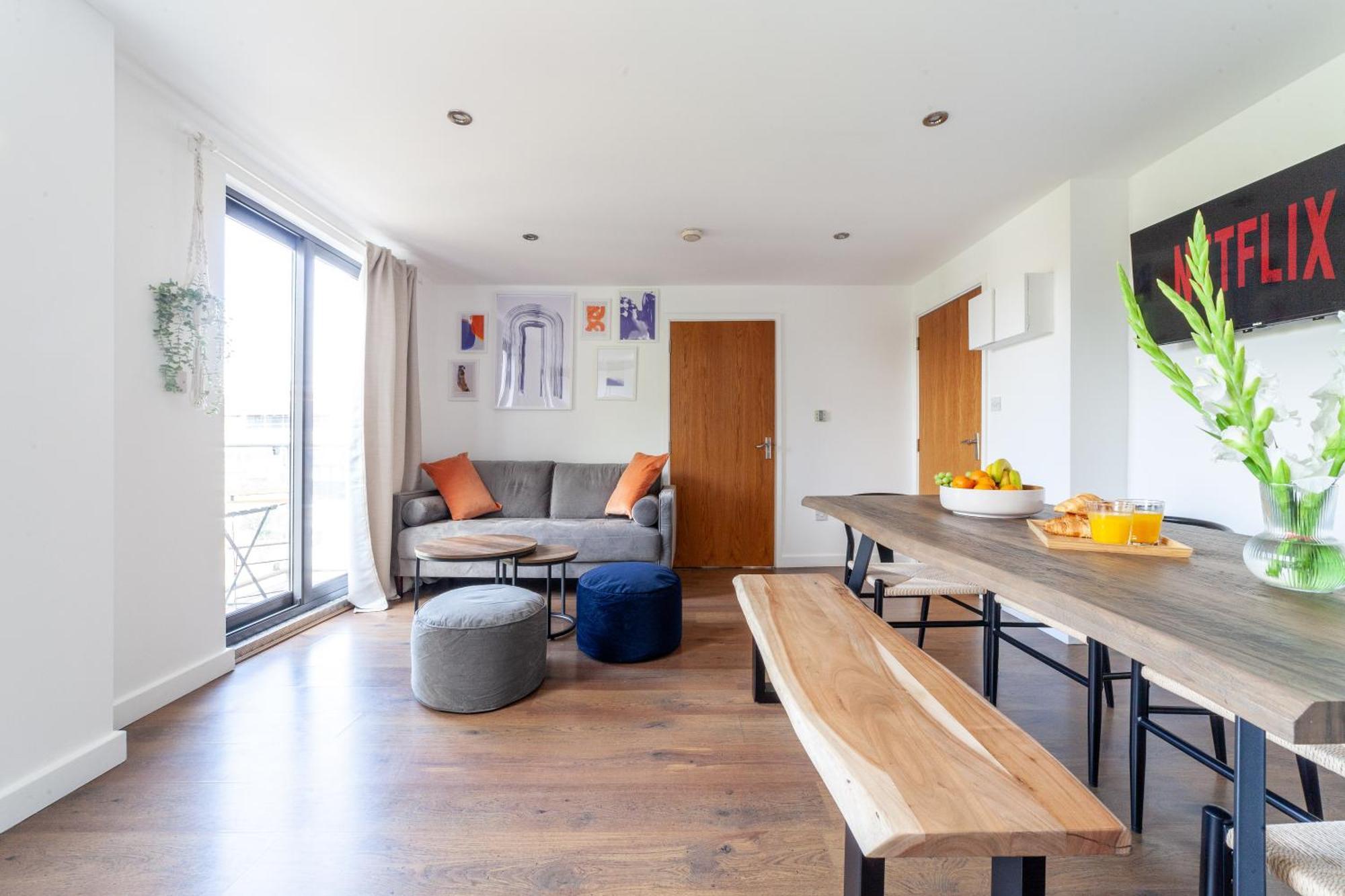 Modern 3 Bed & 3 Bathrooms Flat, Hackney Downs Appartement Londen