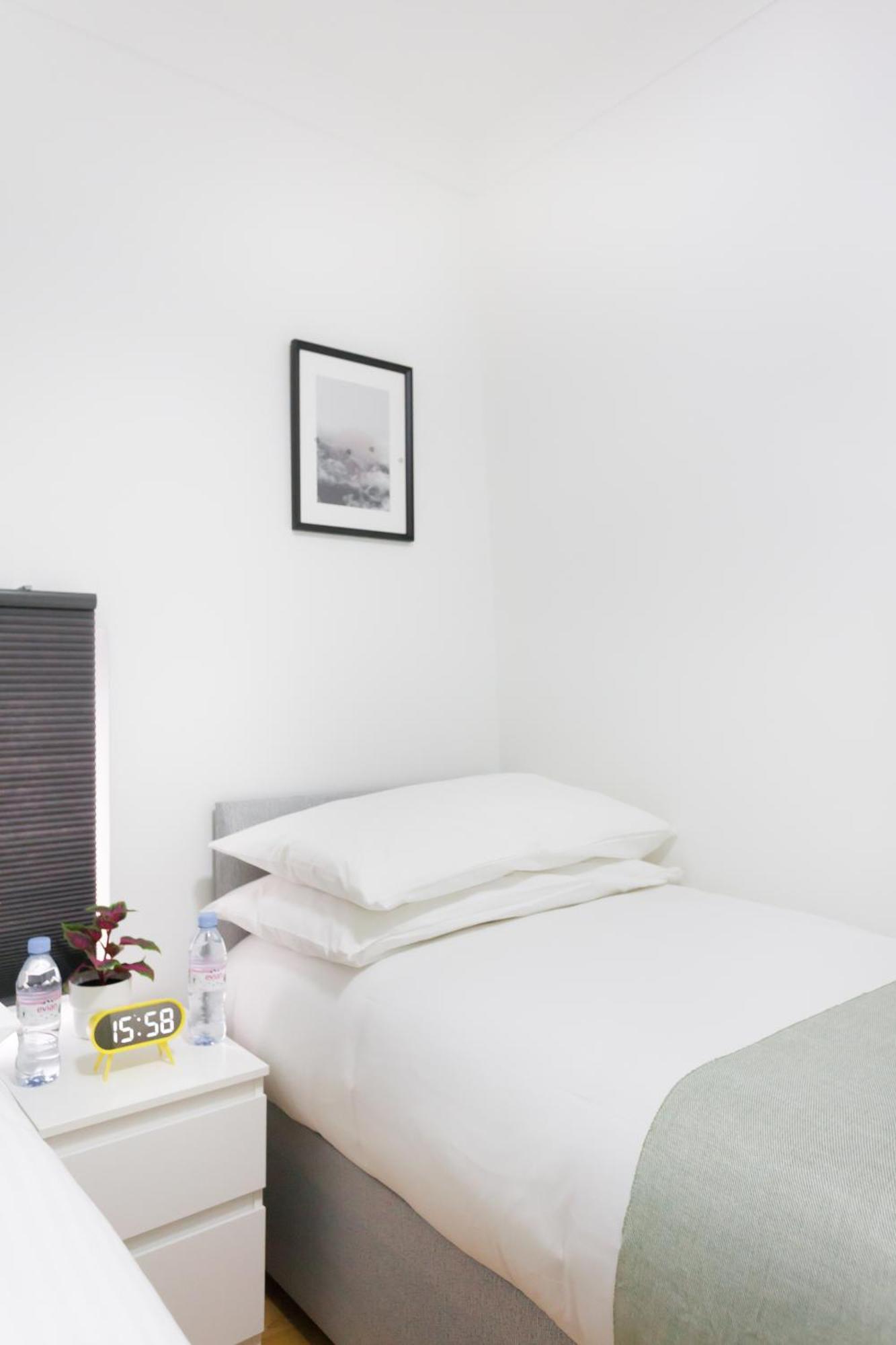 Studio9 - Next To Emirates Stadium - Budget With Shared Bathroom Londen