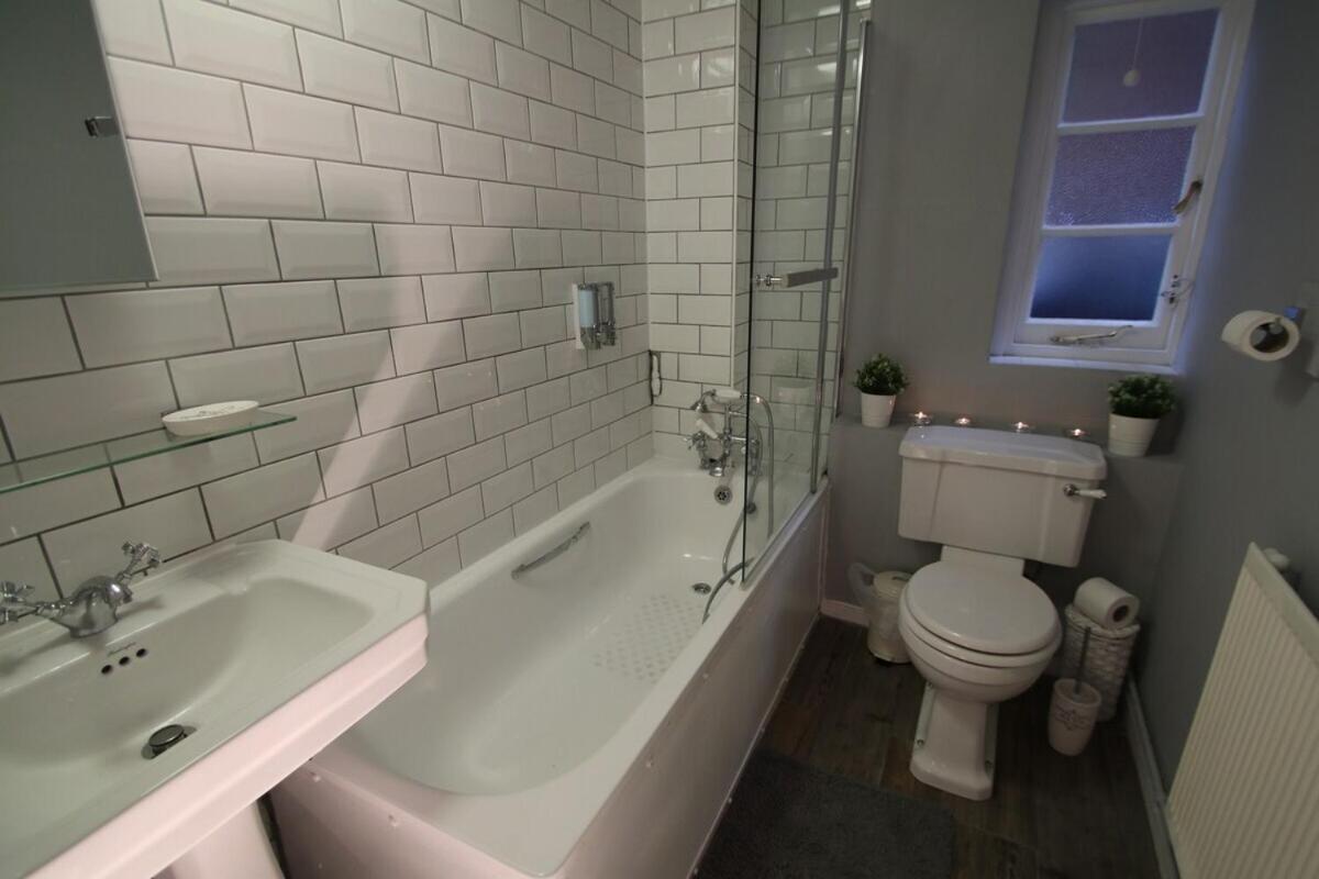 Apartment Molesey
