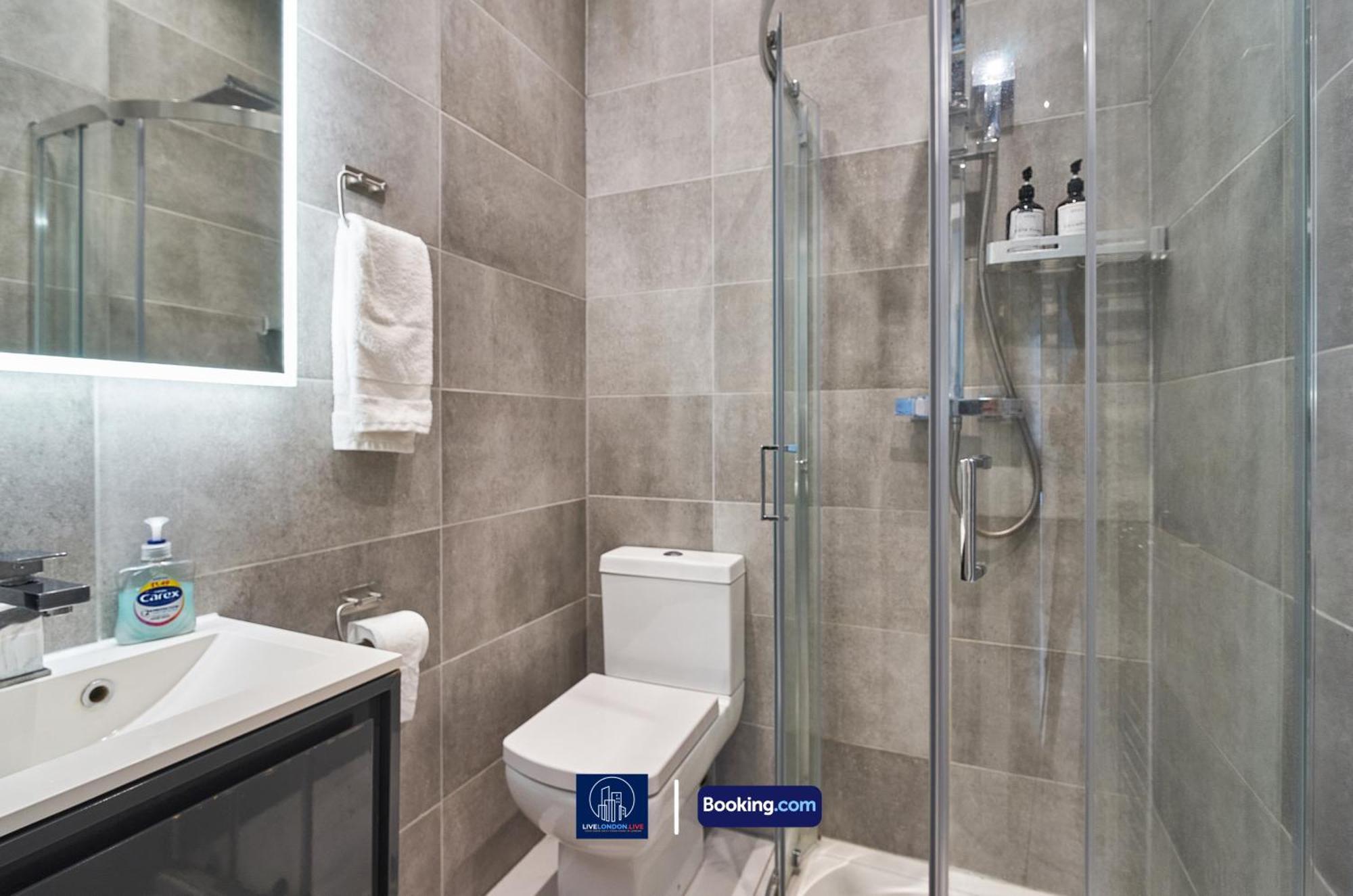 Last-minute Reserve L Exclusive Offer L Delightful 2-bedroom In Tufnell Park L Sleeps Up To 5 Guests L By Live Short Lets & Serviced L Apartment London