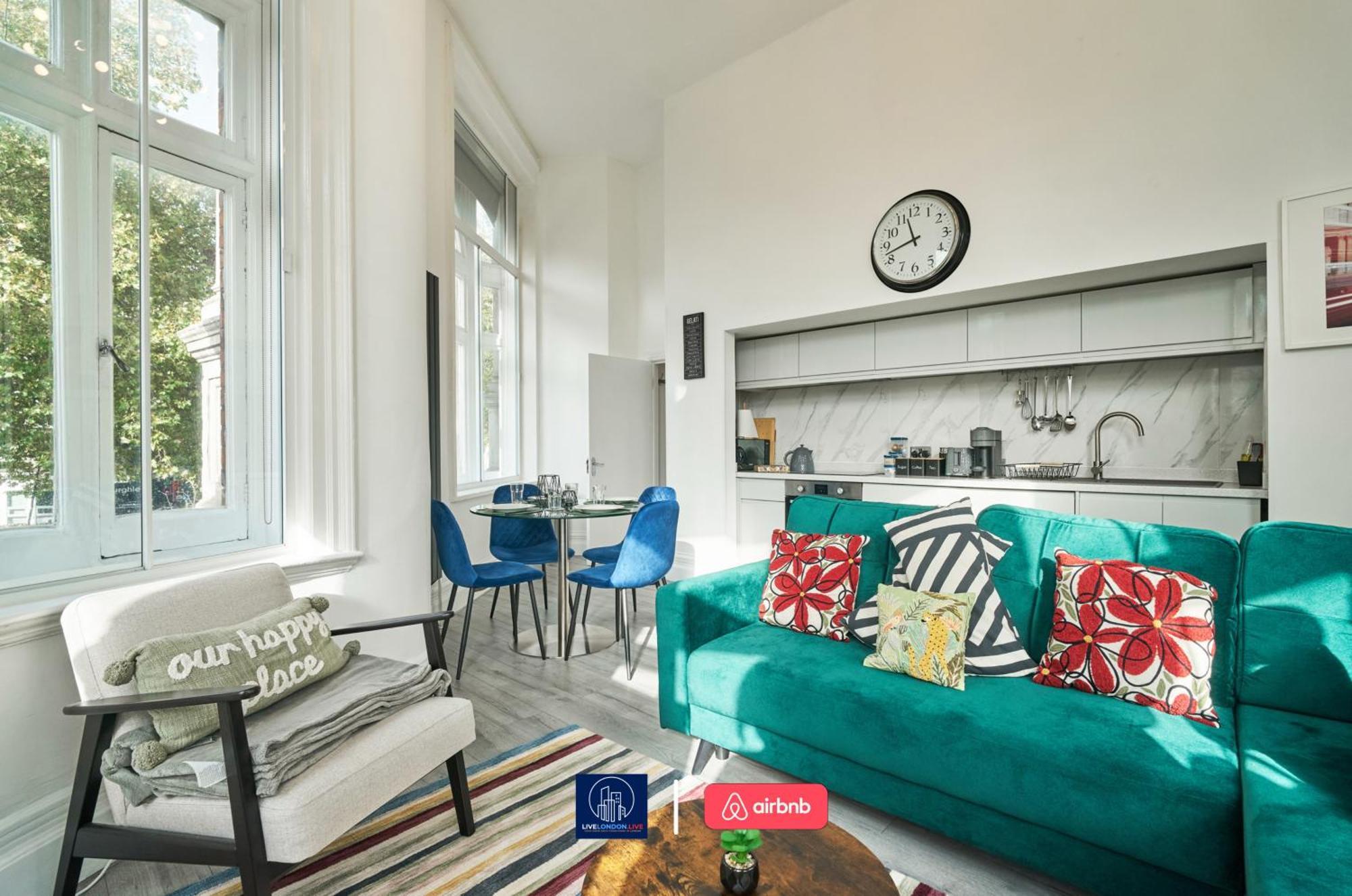 Last-minute Escape L Sleeps Up To 4 Guests L One-bedroom With King Bed And High Ceilings Near Camden By Live Short Lets & Serviced
