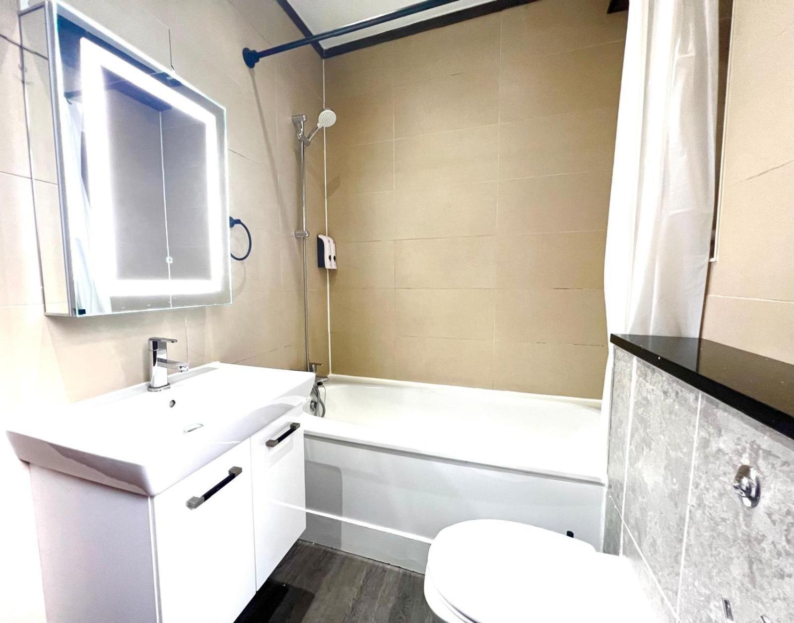 2 Bed Apartment- Camden Town * London
