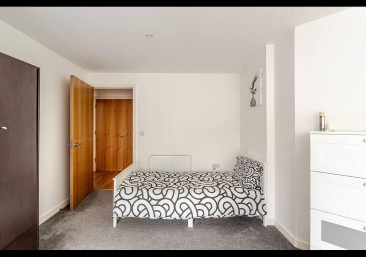 The Nest Of Forest Hill Apartment