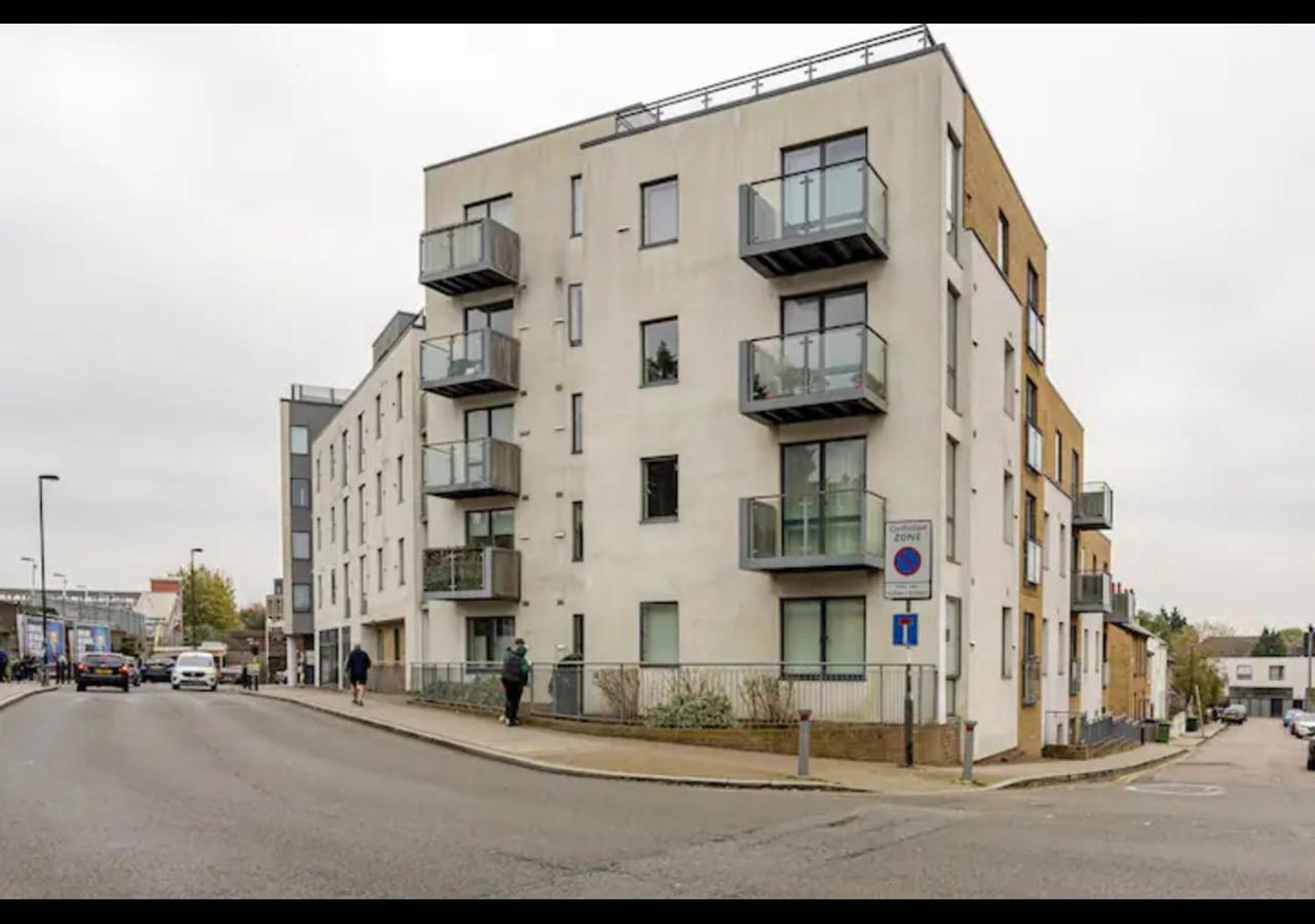 The Nest Of Forest Hill Apartment
