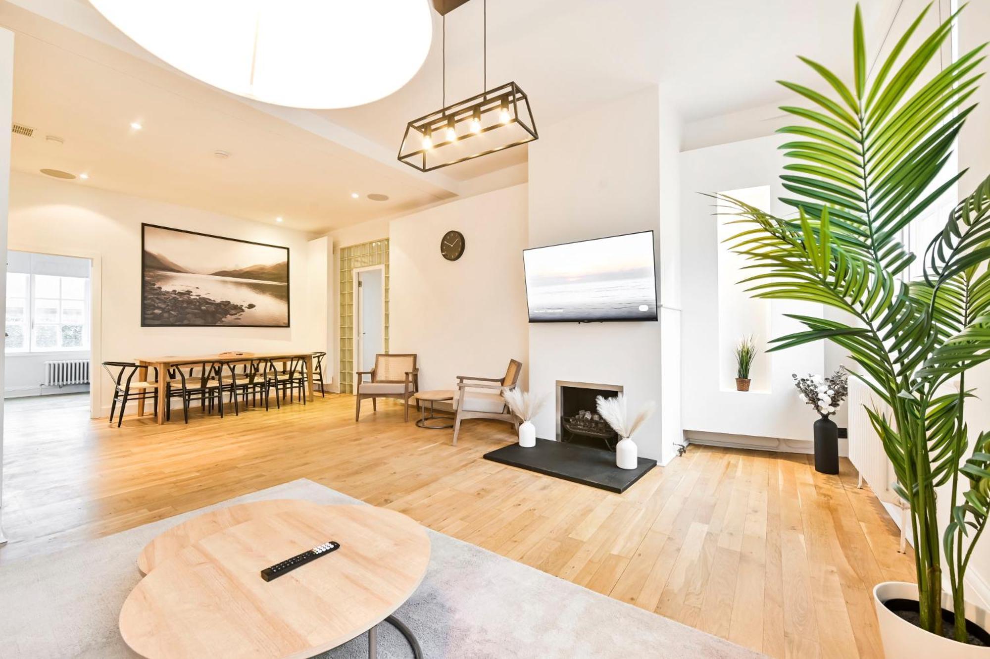 Wonderful Fitzrovia 3 Bed Appartement Londen