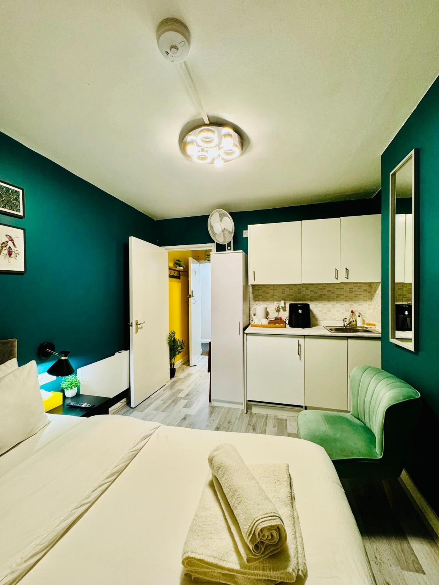 Apartment Unique Flat In 1110 *
