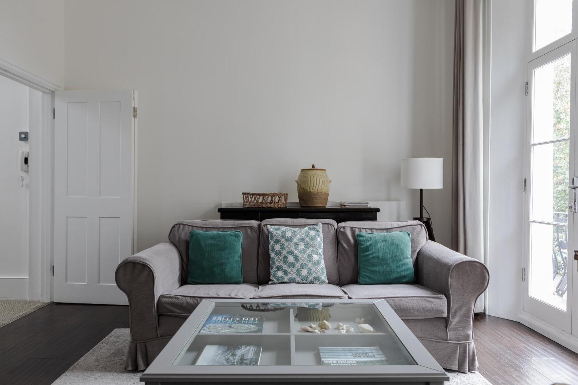 Number 53 - Stunning Maisonette With Parking In Kensington & Chelsea *