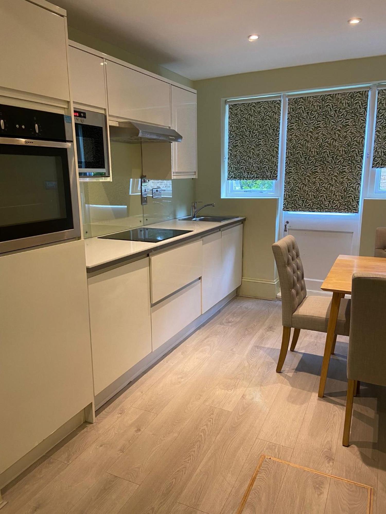 Charming With Garden Views Apartment
