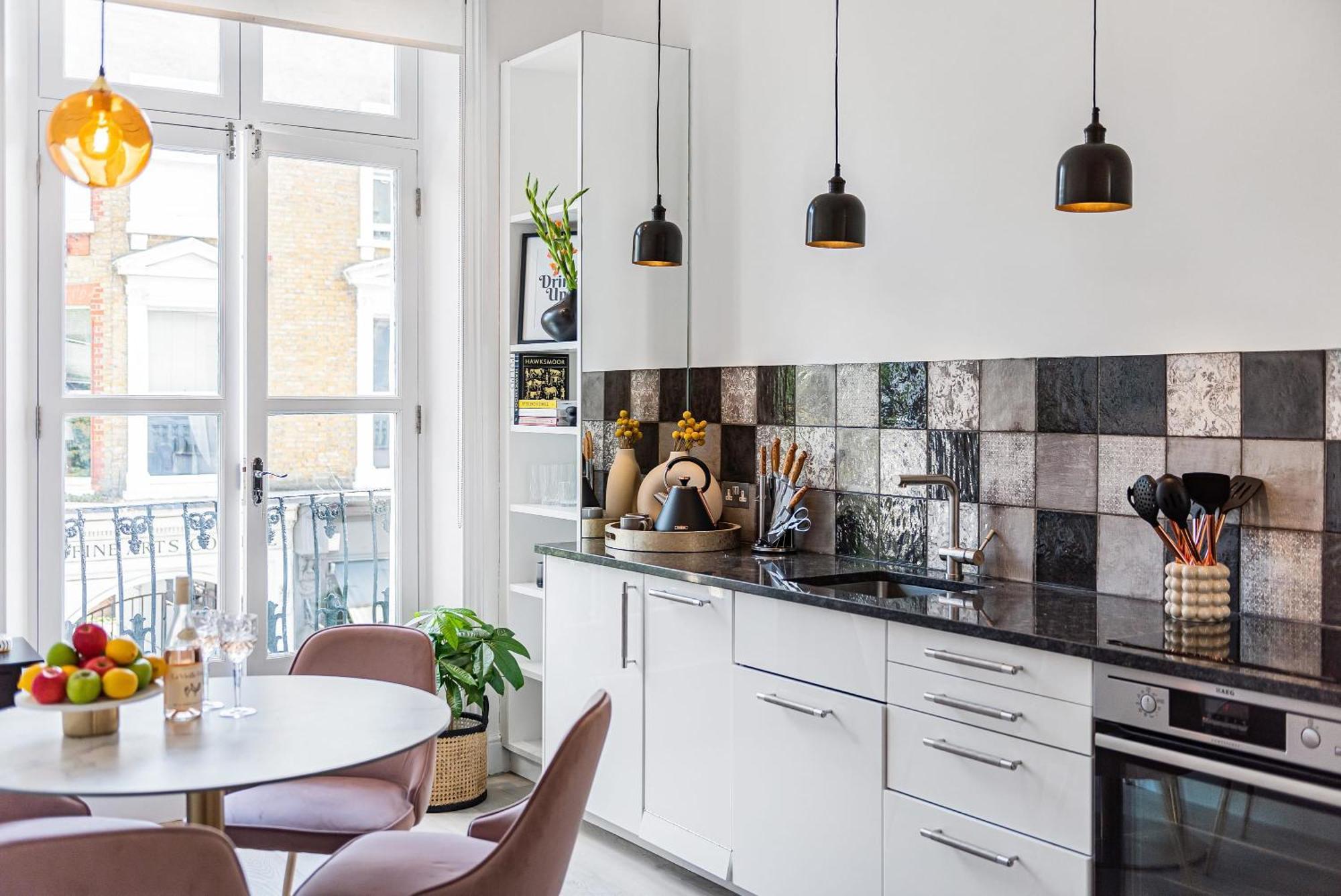 Lady On The Lane- 2 Bed Primrose Hill London
