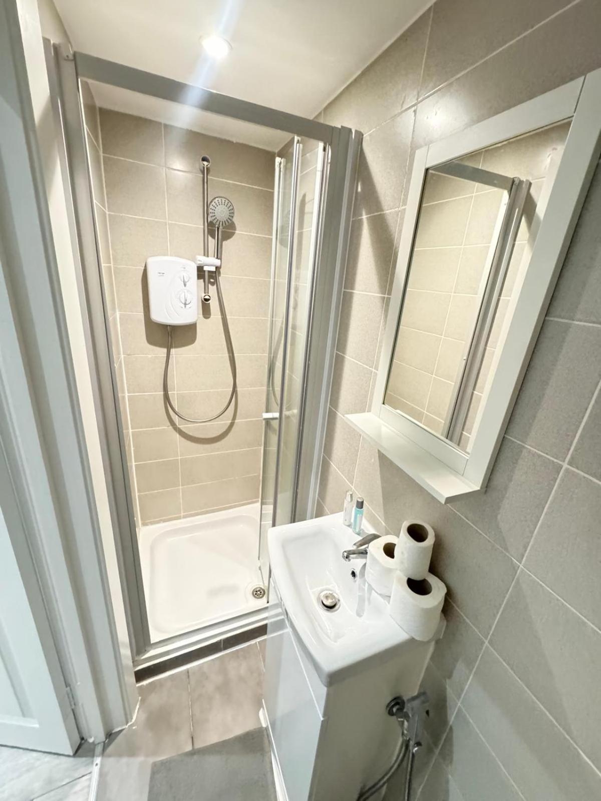 Accessible Near Central Apartment *