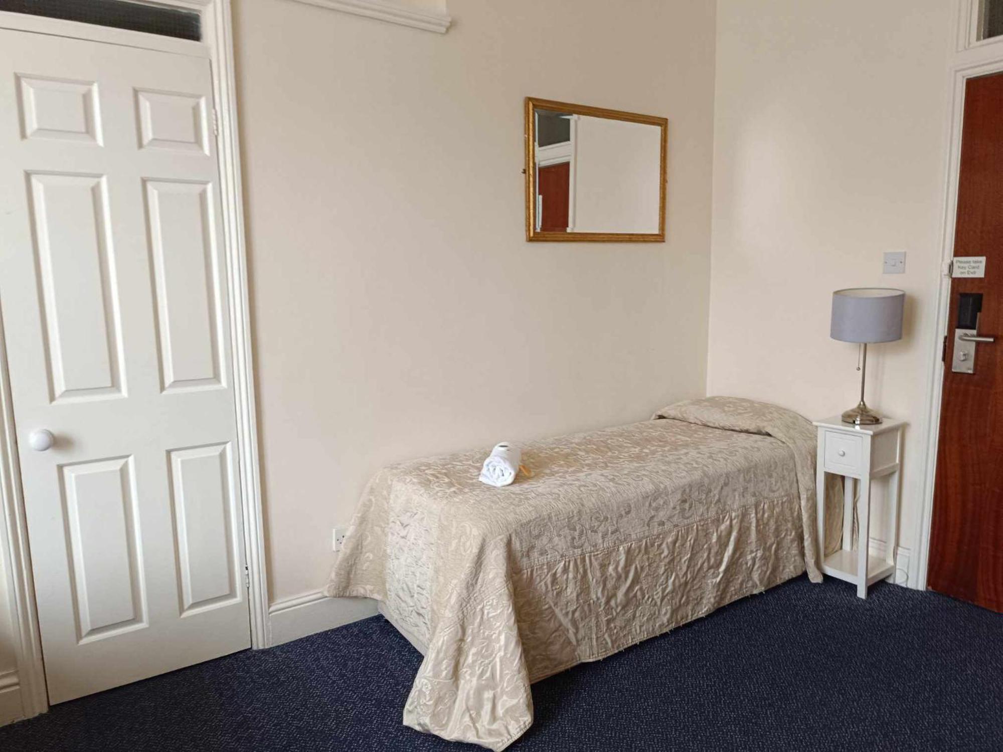 St Simeon Hotel London