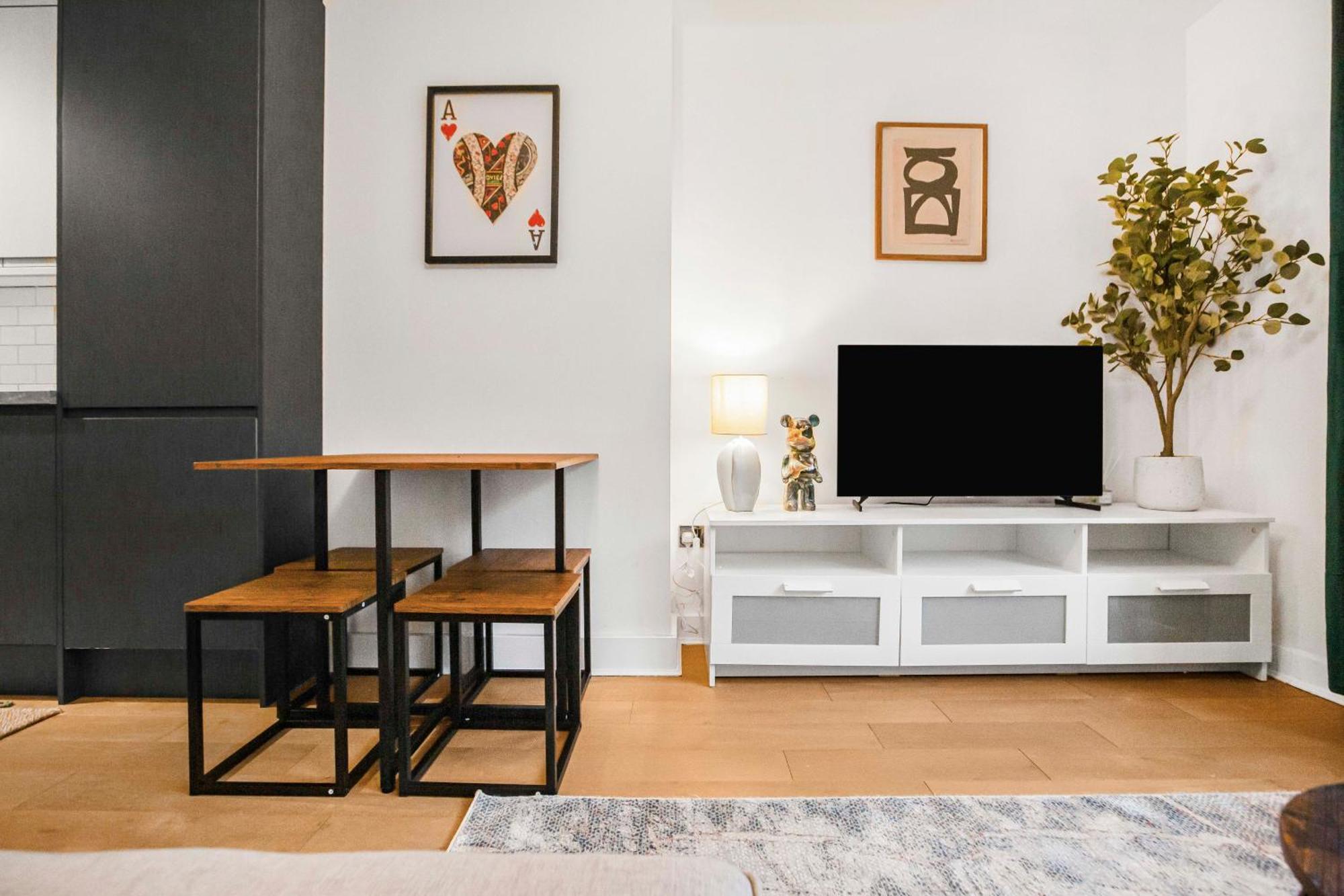 Athera - Finn House Hoxton, 2 Bedroom Entire Apartment, Close To Old Street Station * London