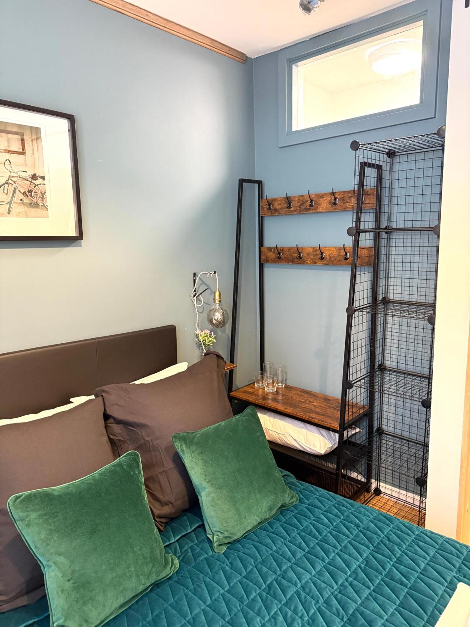 Apartment Beautiful En-suite By Hostara Homes London