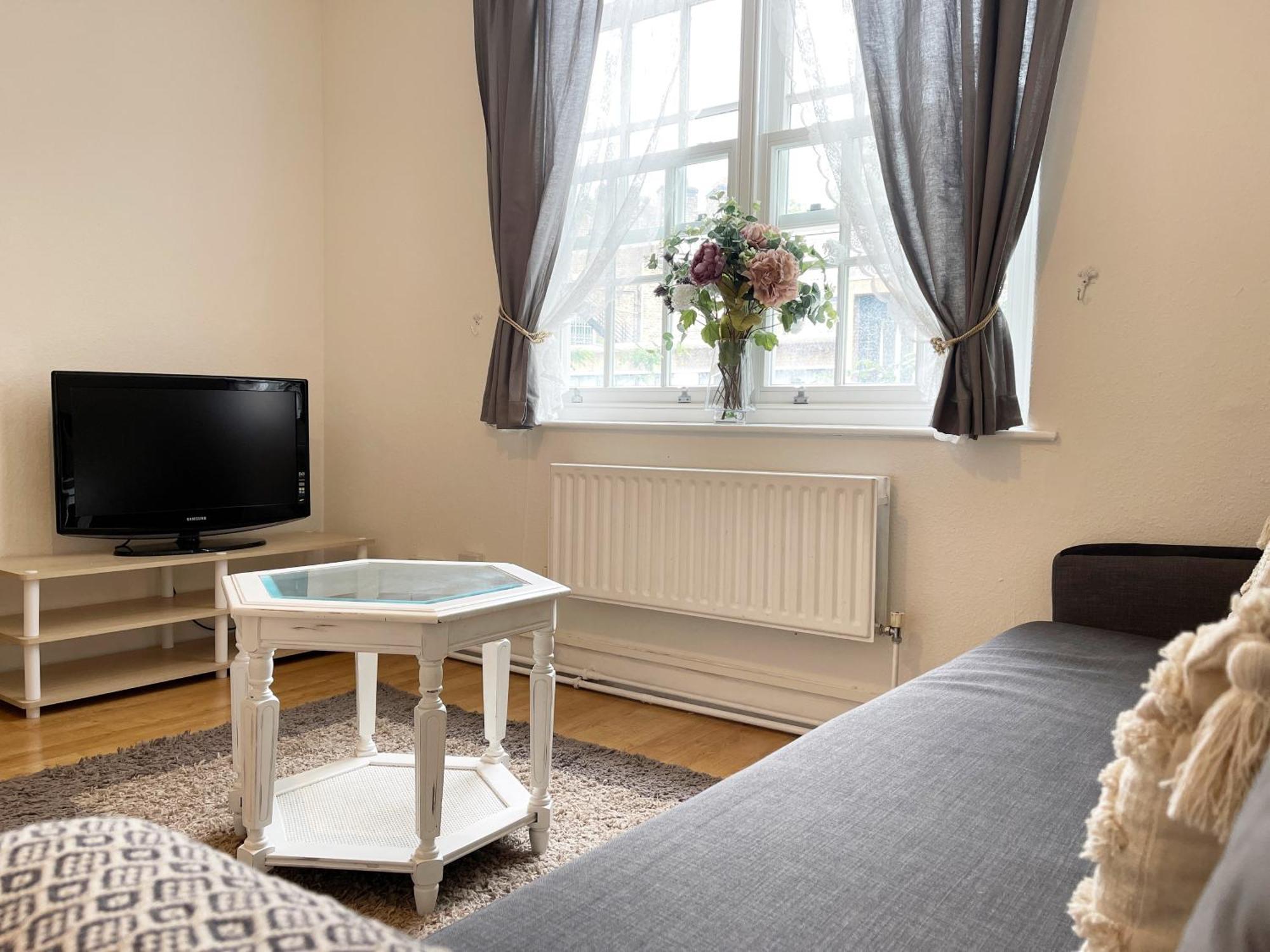 Apartment Harper's Place Near Kings Cross - 2 Double Beds, 1 Sofa Bed, Great Location, Ideal For Families *