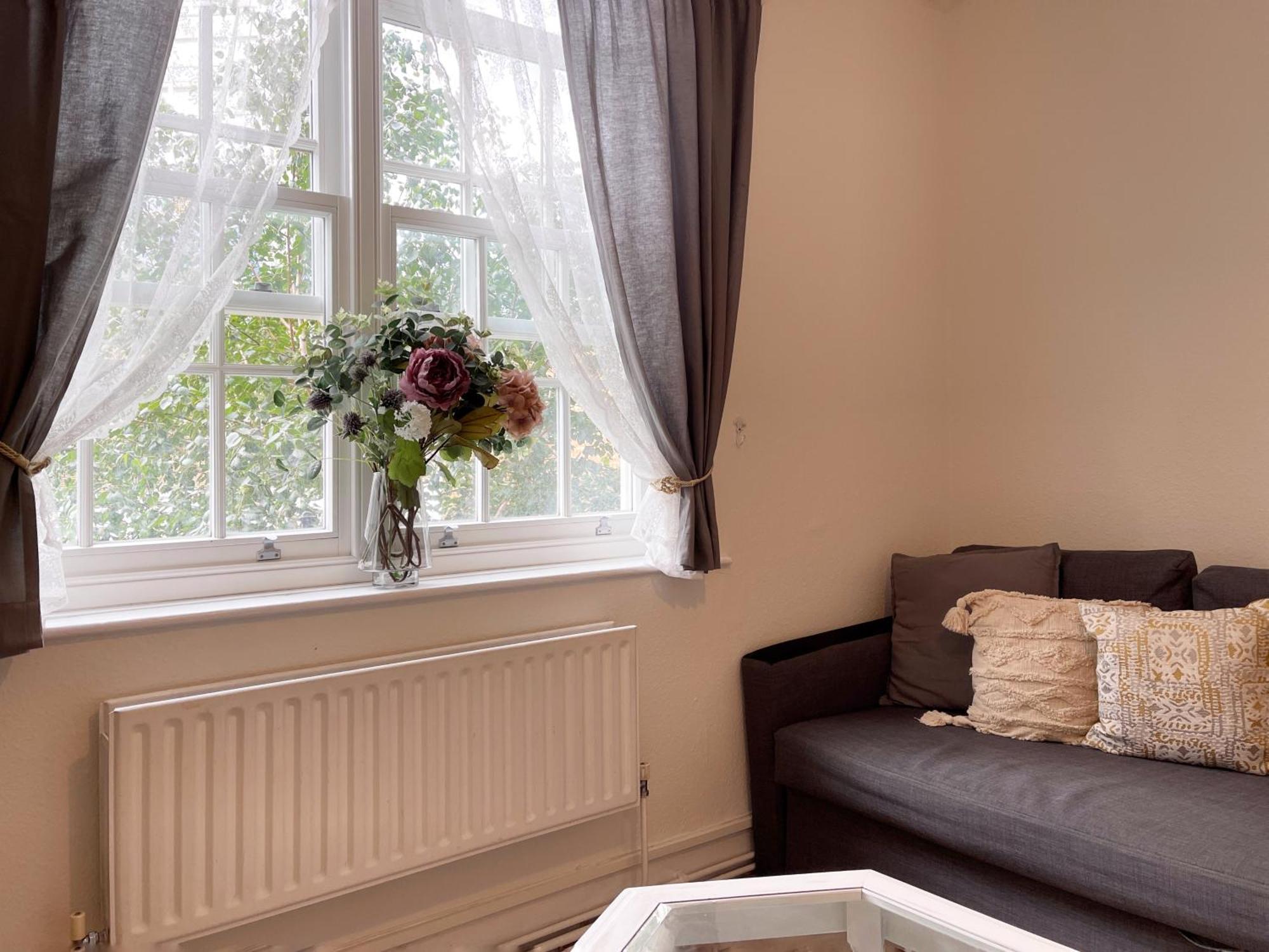 Apartment Harper's Place Near Kings Cross - 2 Double Beds, 1 Sofa Bed, Great Location, Ideal For Families