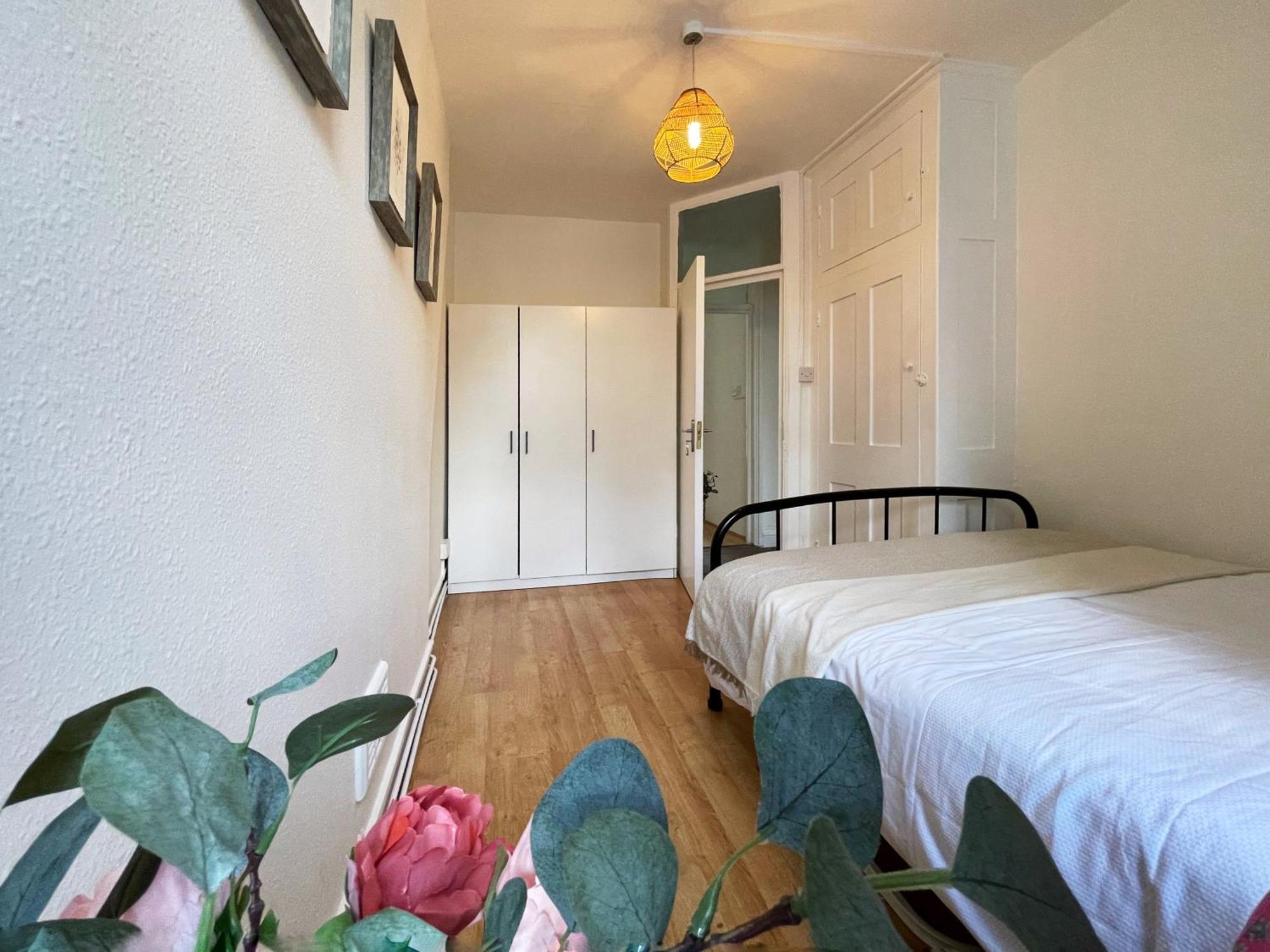 Harper's Place Near Kings Cross - 2 Double Beds, 1 Sofa Bed, Great Location, Ideal For Families Apartment London