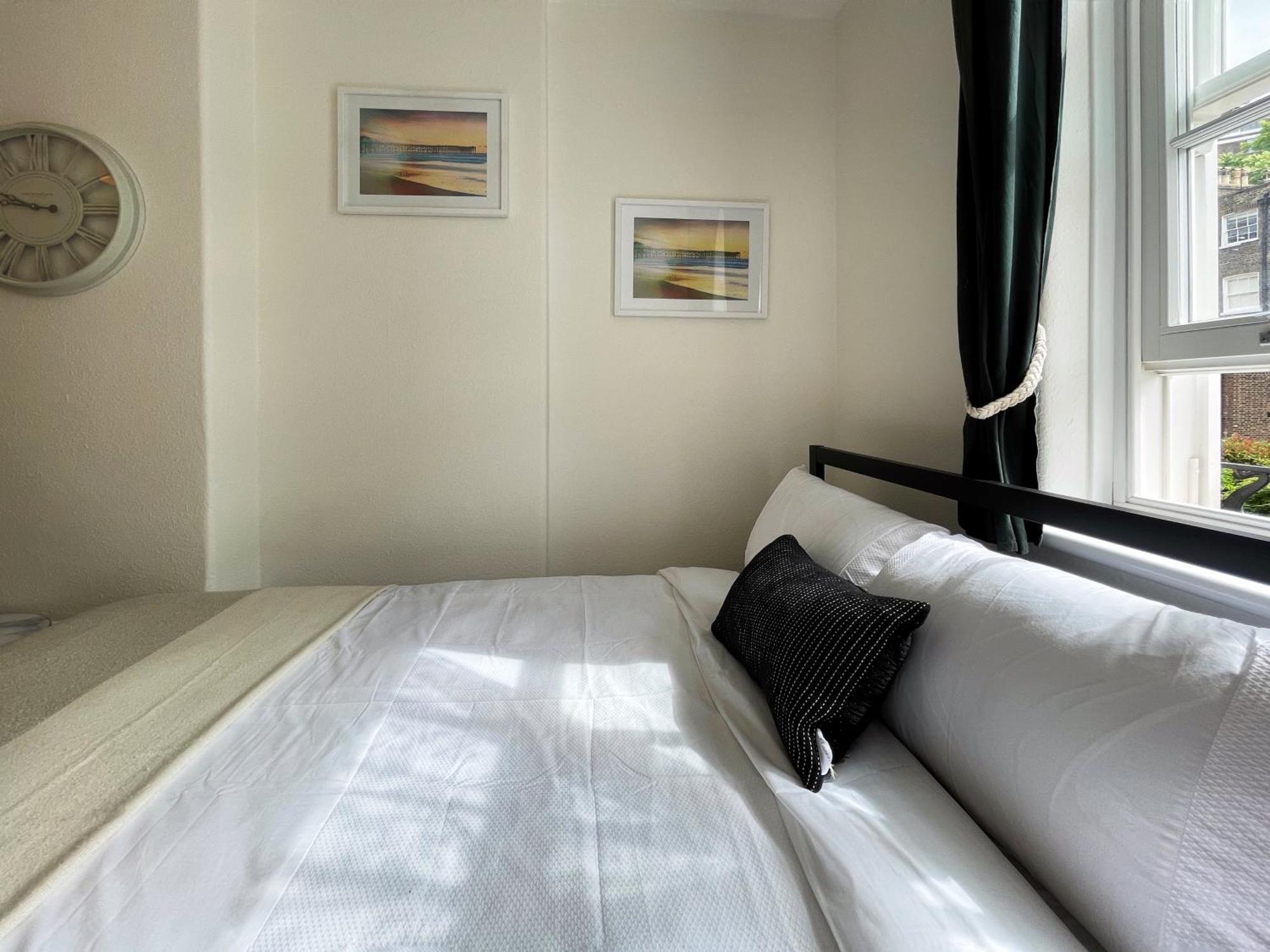Apartment Harper's Place Near Kings Cross - 2 Double Beds, 1 Sofa Bed, Great Location, Ideal For Families *