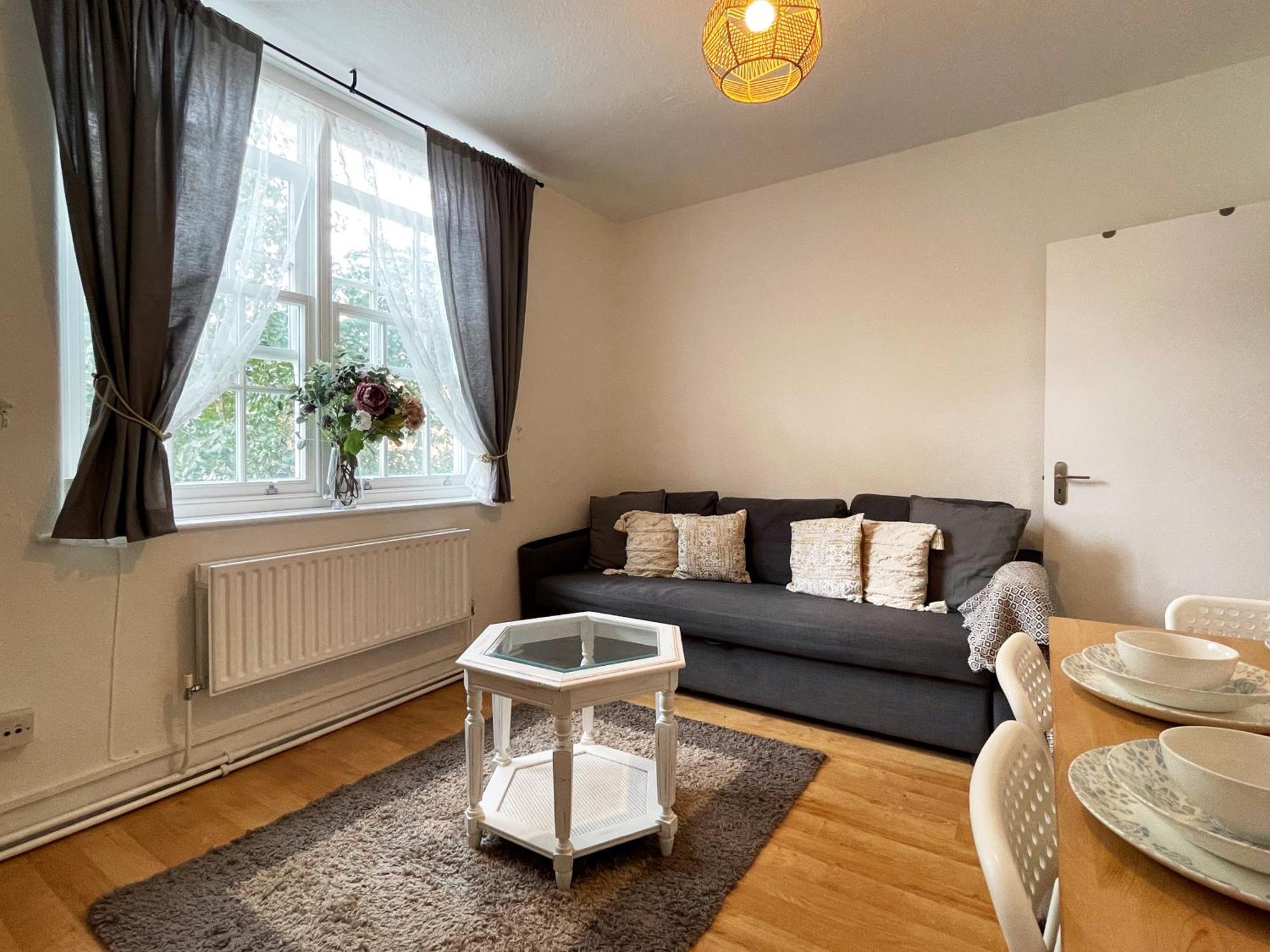 Harper's Place Near Kings Cross - 2 Double Beds, 1 Sofa Bed, Great Location, Ideal For Families Apartment