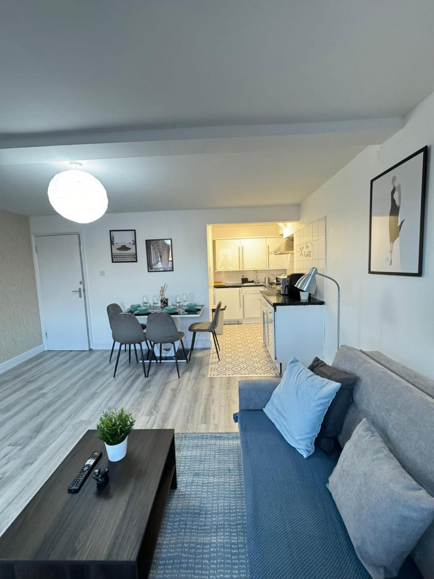 Apartment Brick Lane Lavish Suits London