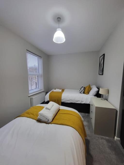 Apartment Cosy Four Bedroom London