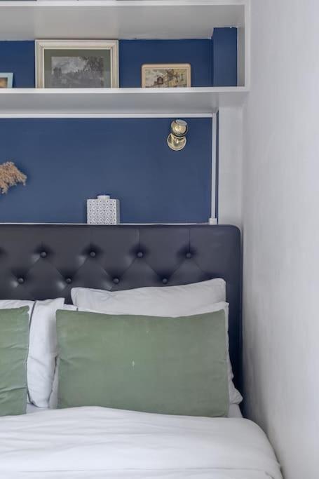 Flat In Victorian West Kensington Mansion With Balcony Apartment London