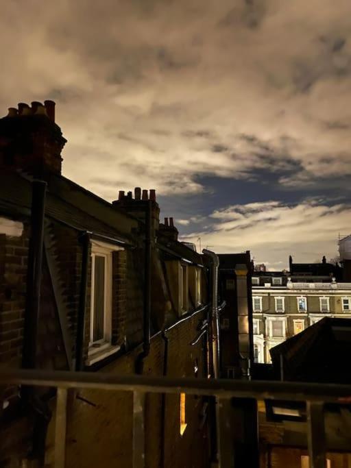 Flat In Victorian West Kensington Mansion With Balcony Apartment