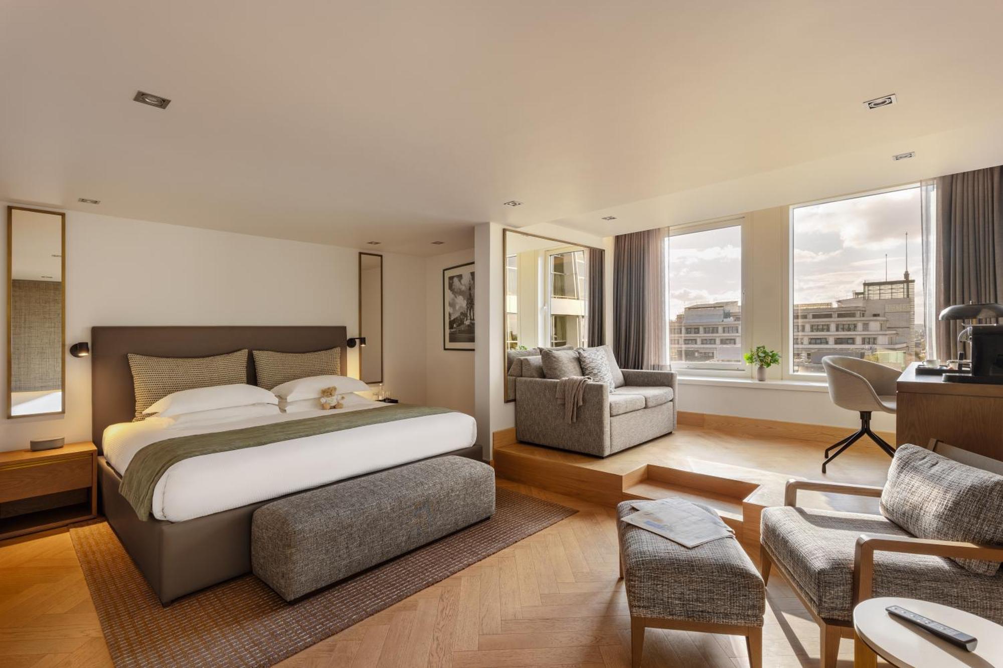 Royal Garden Hotel London