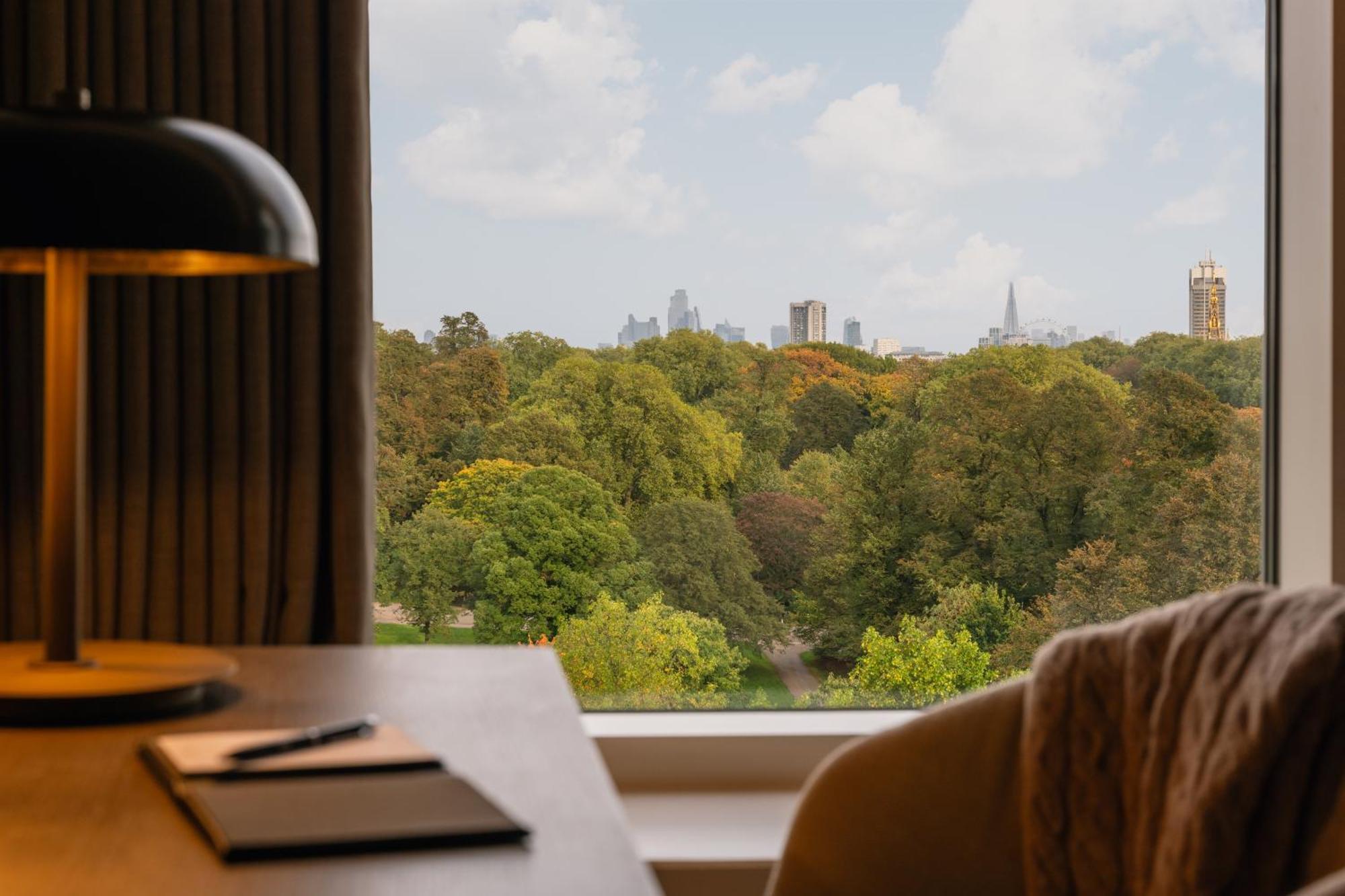 Royal Garden 5* London