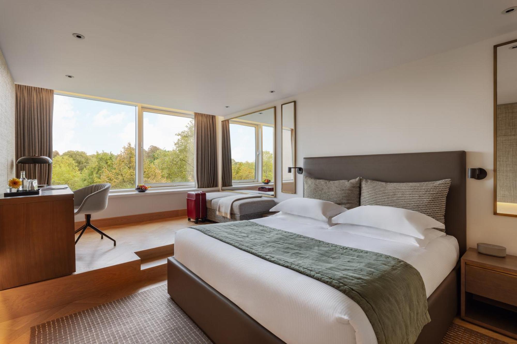 Royal Garden Hotel London
