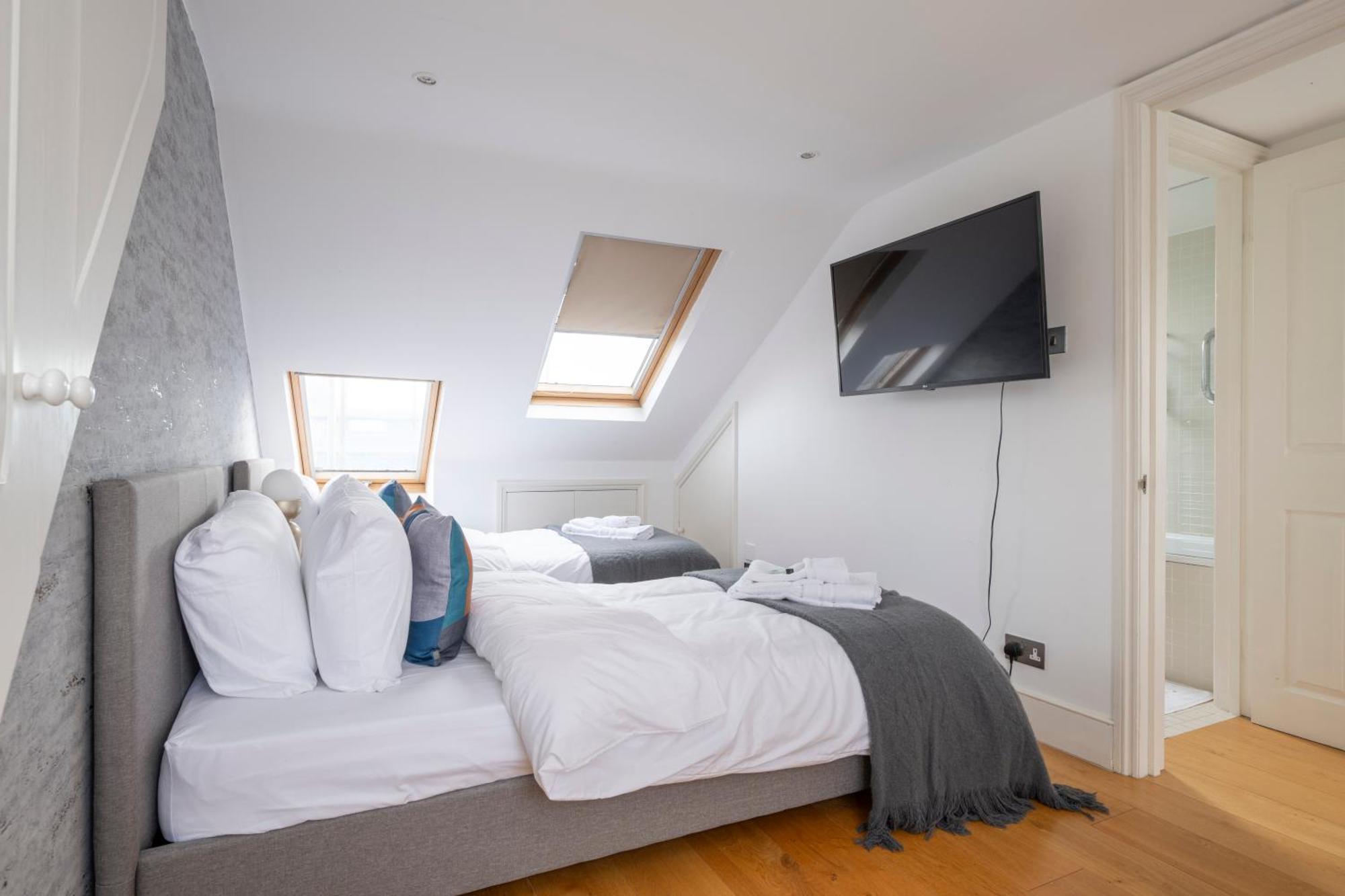 Fulham Spacious & Luxe House With Parking & Garden * Londen