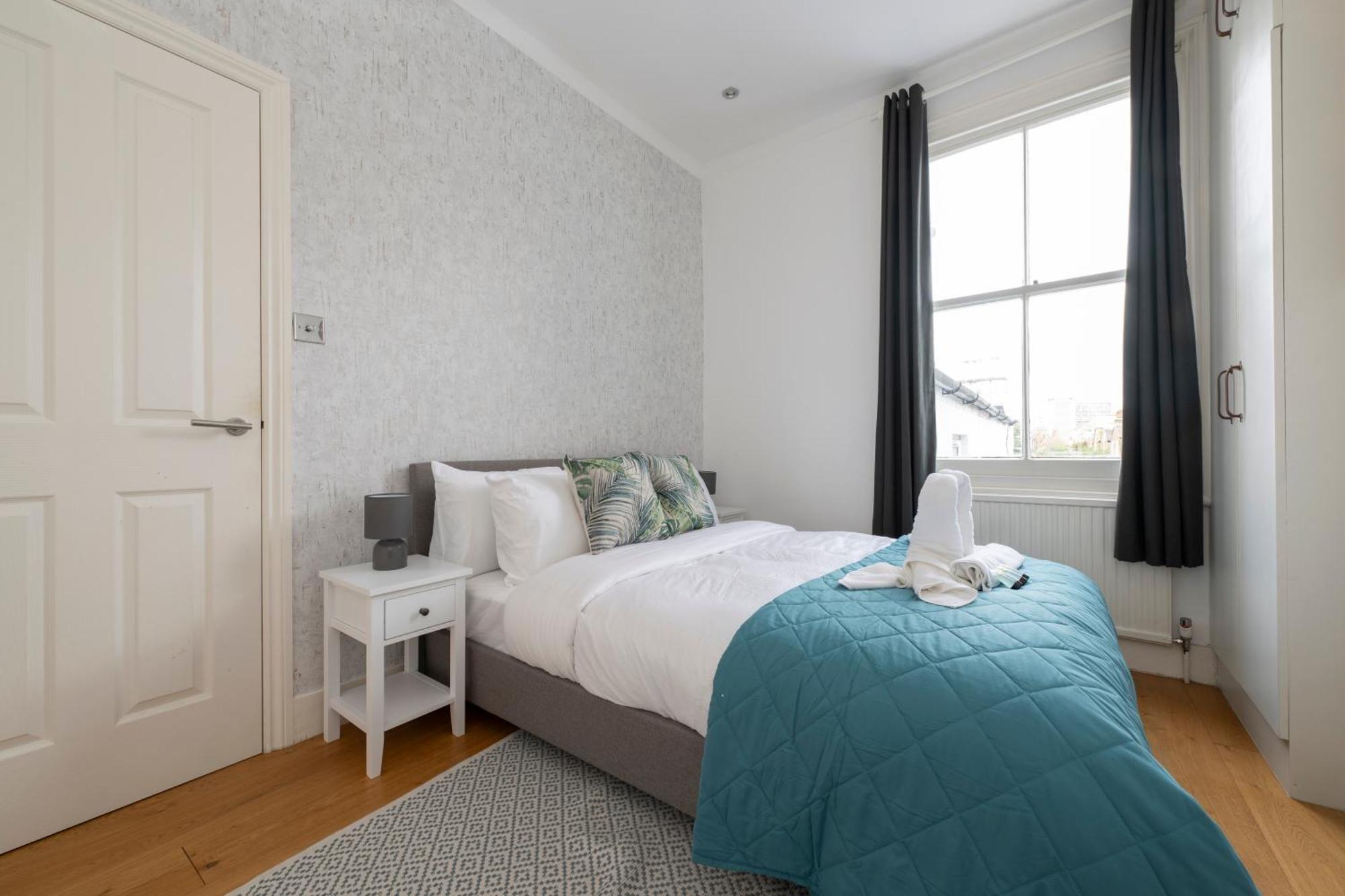 Fulham Spacious & Luxe House With Parking & Garden Appartement Londen