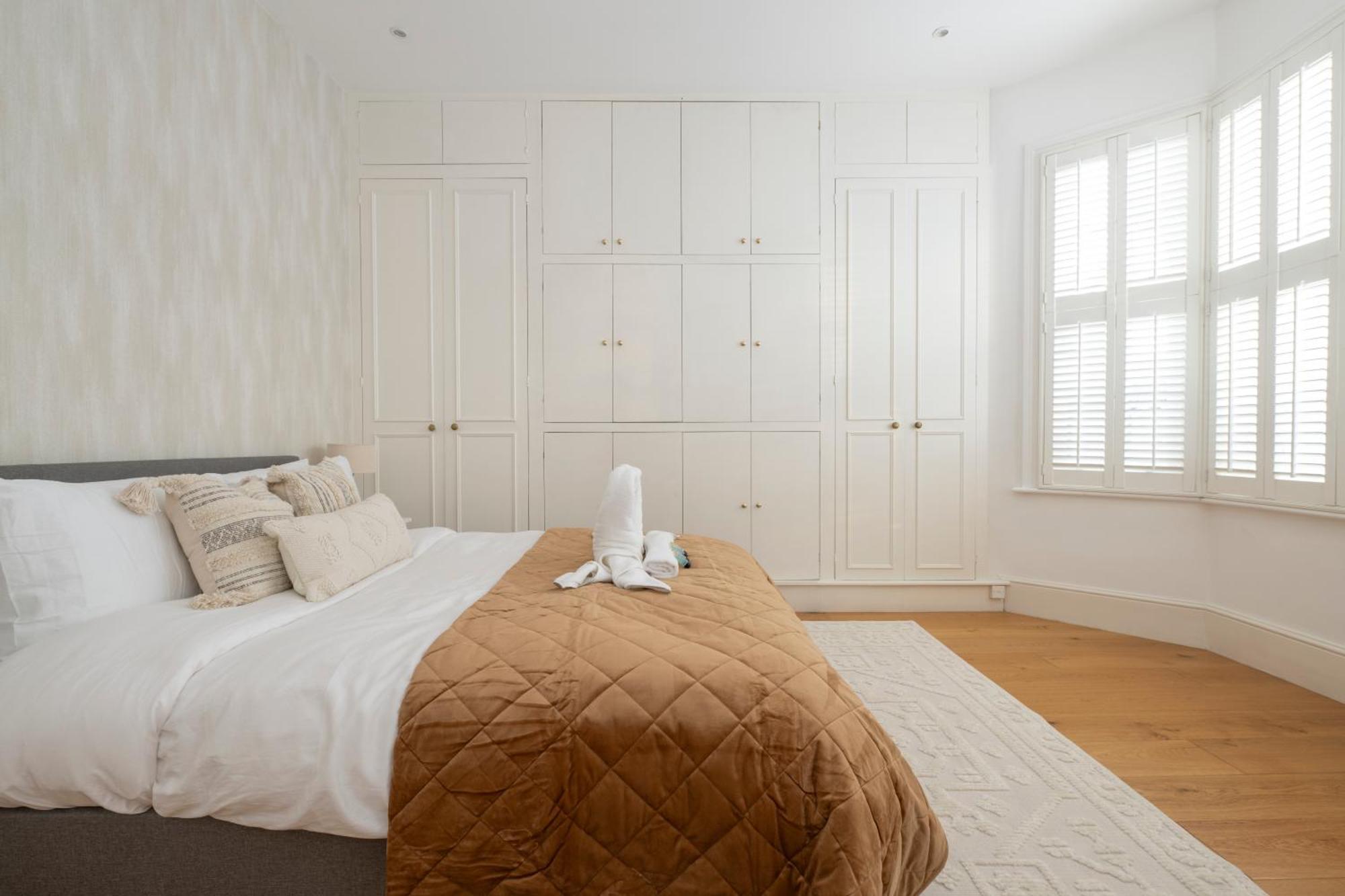 Fulham Spacious & Luxe House With Parking & Garden Appartement Londen