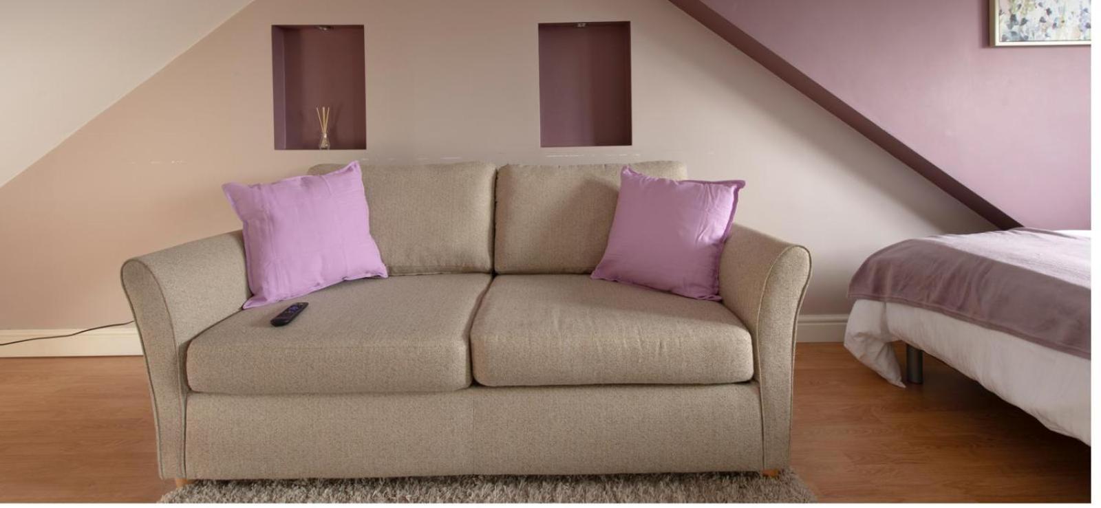 Spacious 6 Bed House 10 Beds In Blackheath London