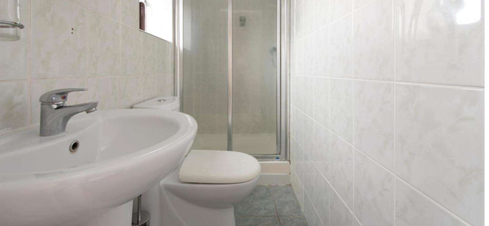 Spacious 6 Bed House 10 Beds In Blackheath Apartment London
