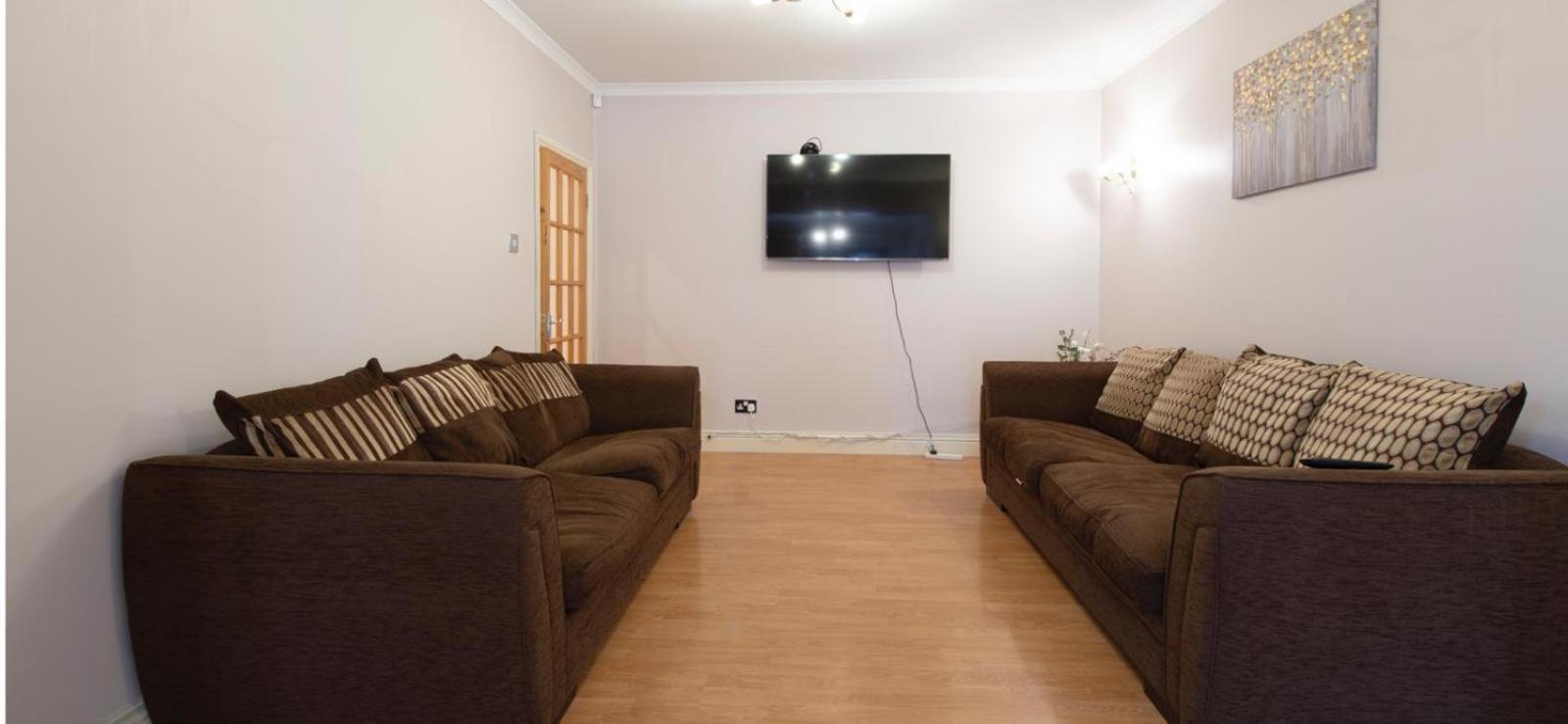 Spacious 6 Bed House 10 Beds In Blackheath London