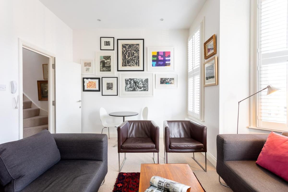 Spacious Near Portobello Road * Londres