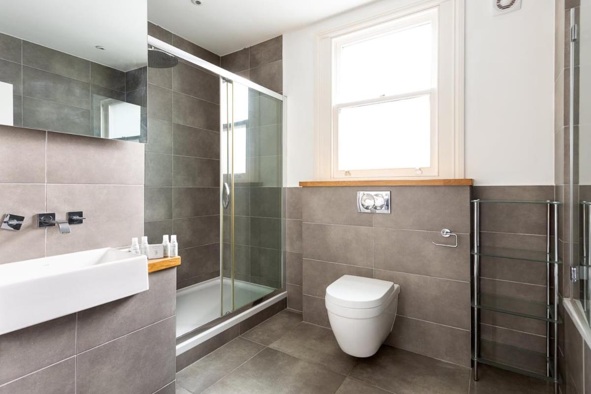 Spacious Near Portobello Road Apartamento *
