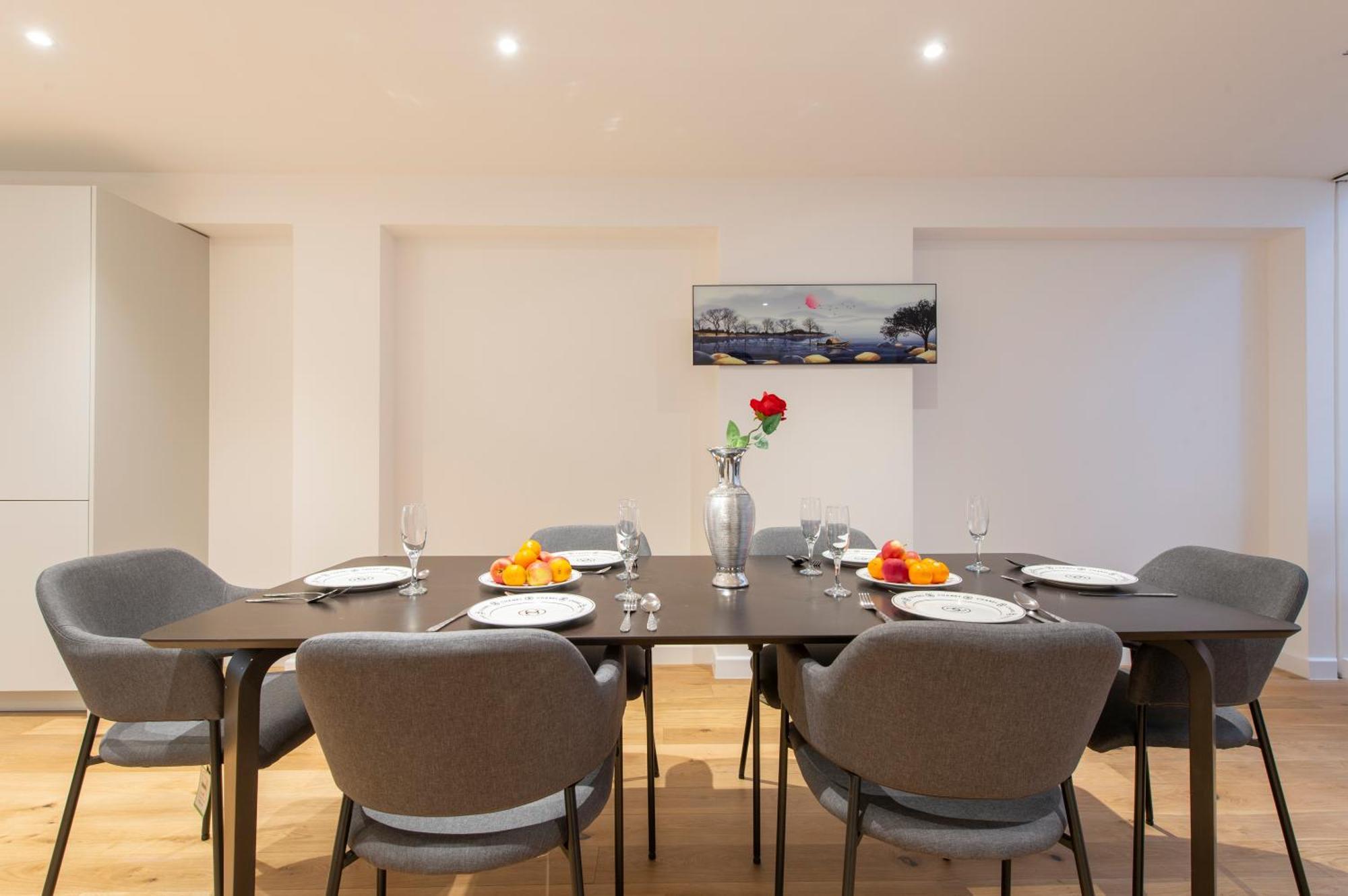 Exquisite 3br Duplex Period Conversion, Air-con & Amenities * Londres