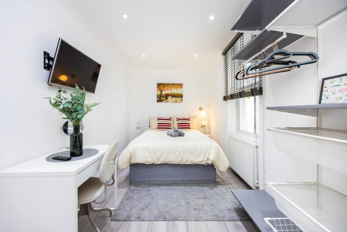 Three Bedroom 3 Bathroom In Kensington Londen
