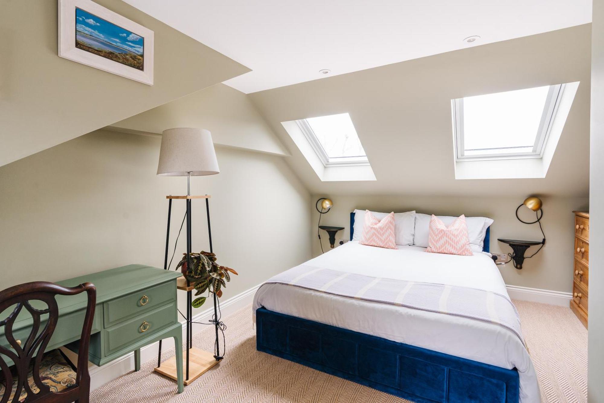 Habitación en casa particular Private Comfortable Loft In Superb Period Londres