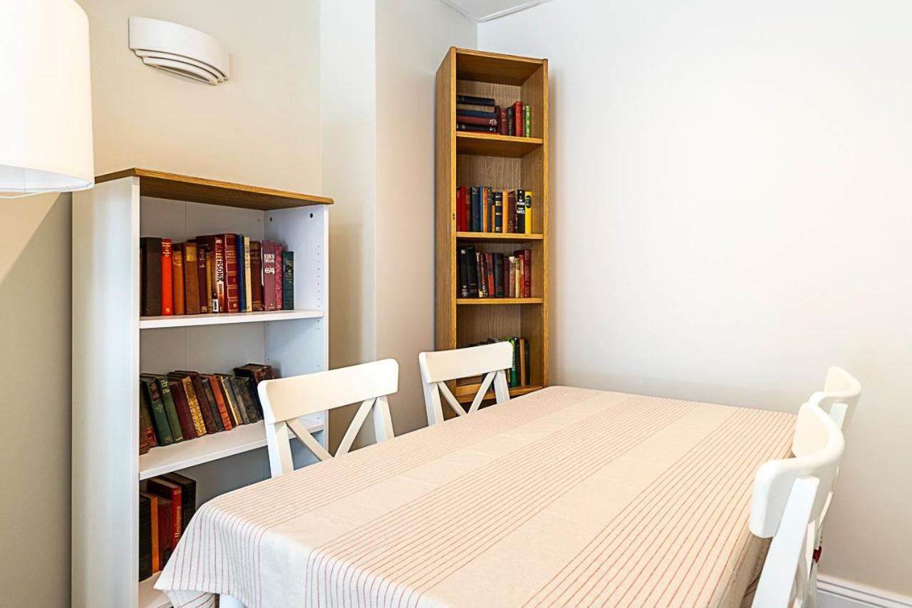Charming And Modernised Edwardian Flat * London